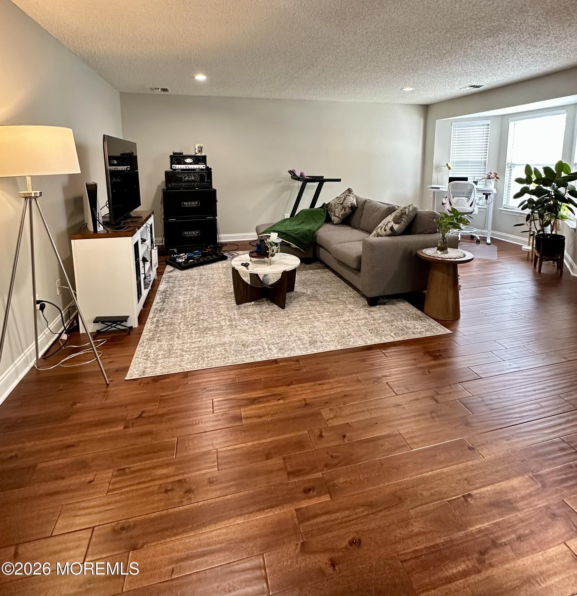 210 Tulip Lane – photo 5