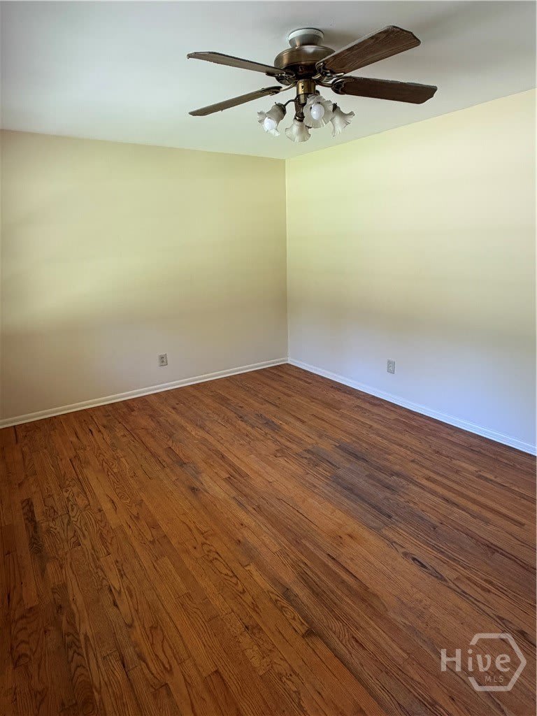 235 Clarke Drive – photo 3