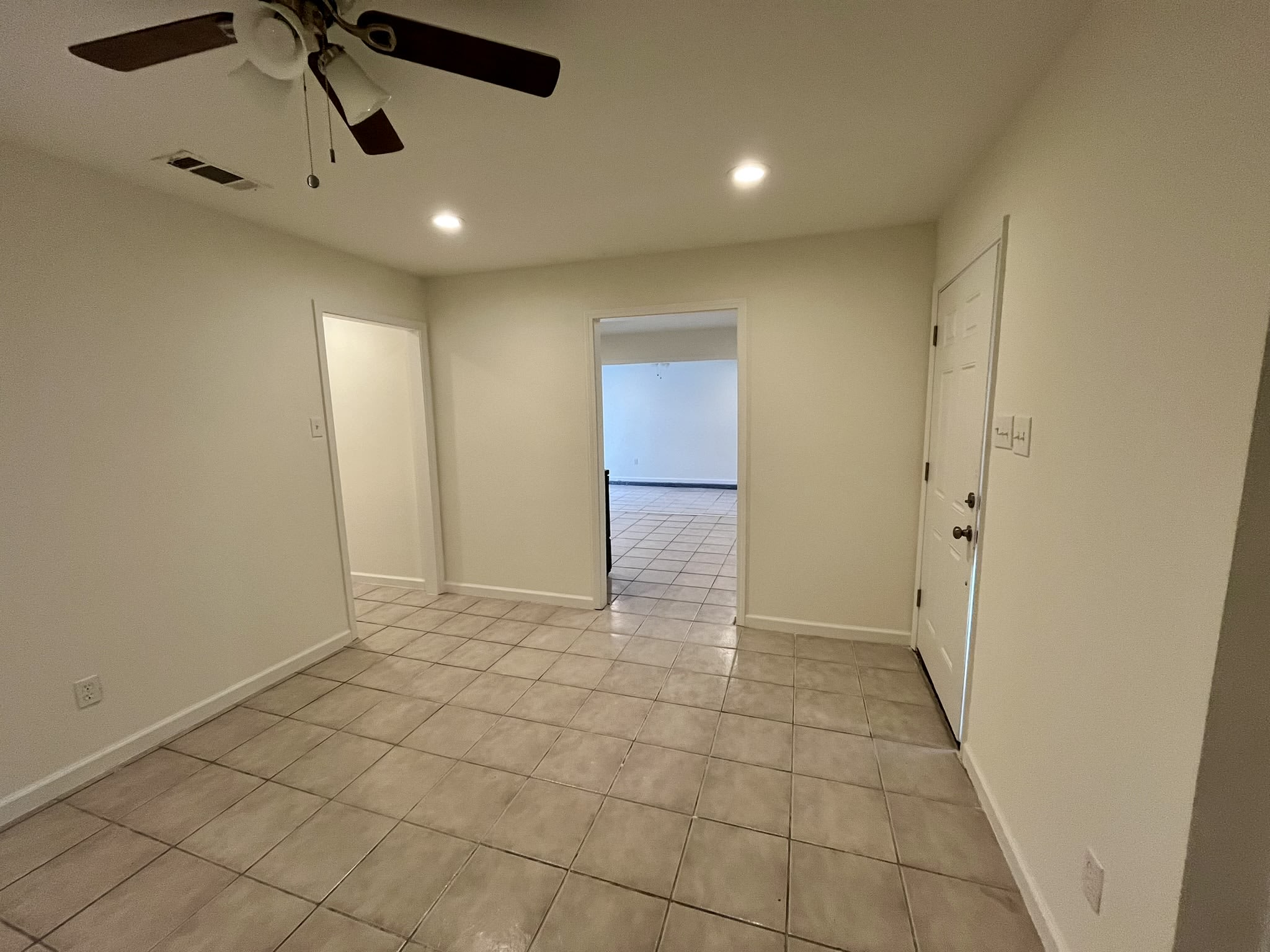 1021 Sandalwood Drive – photo 3