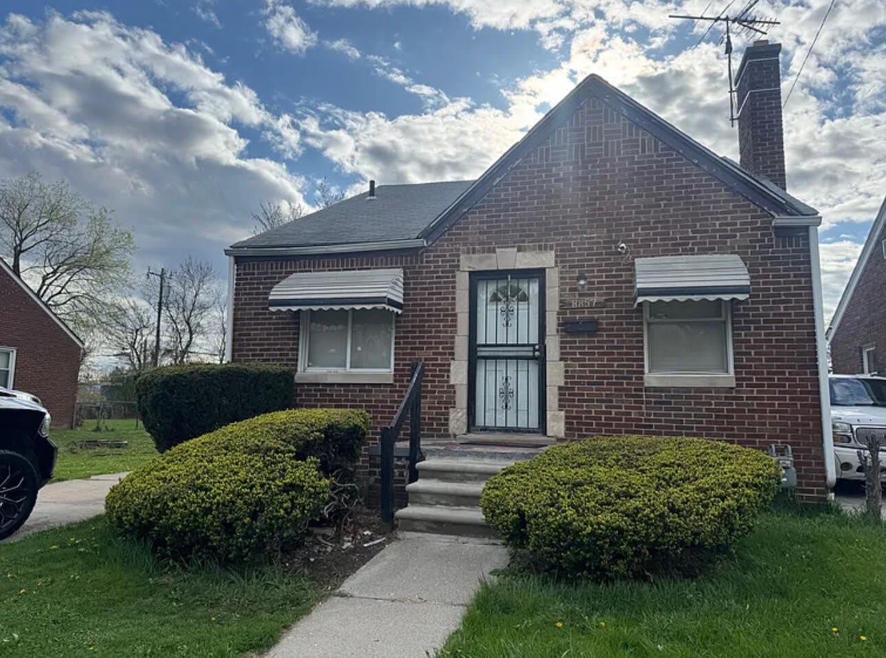 8857 Terry Street – photo 1