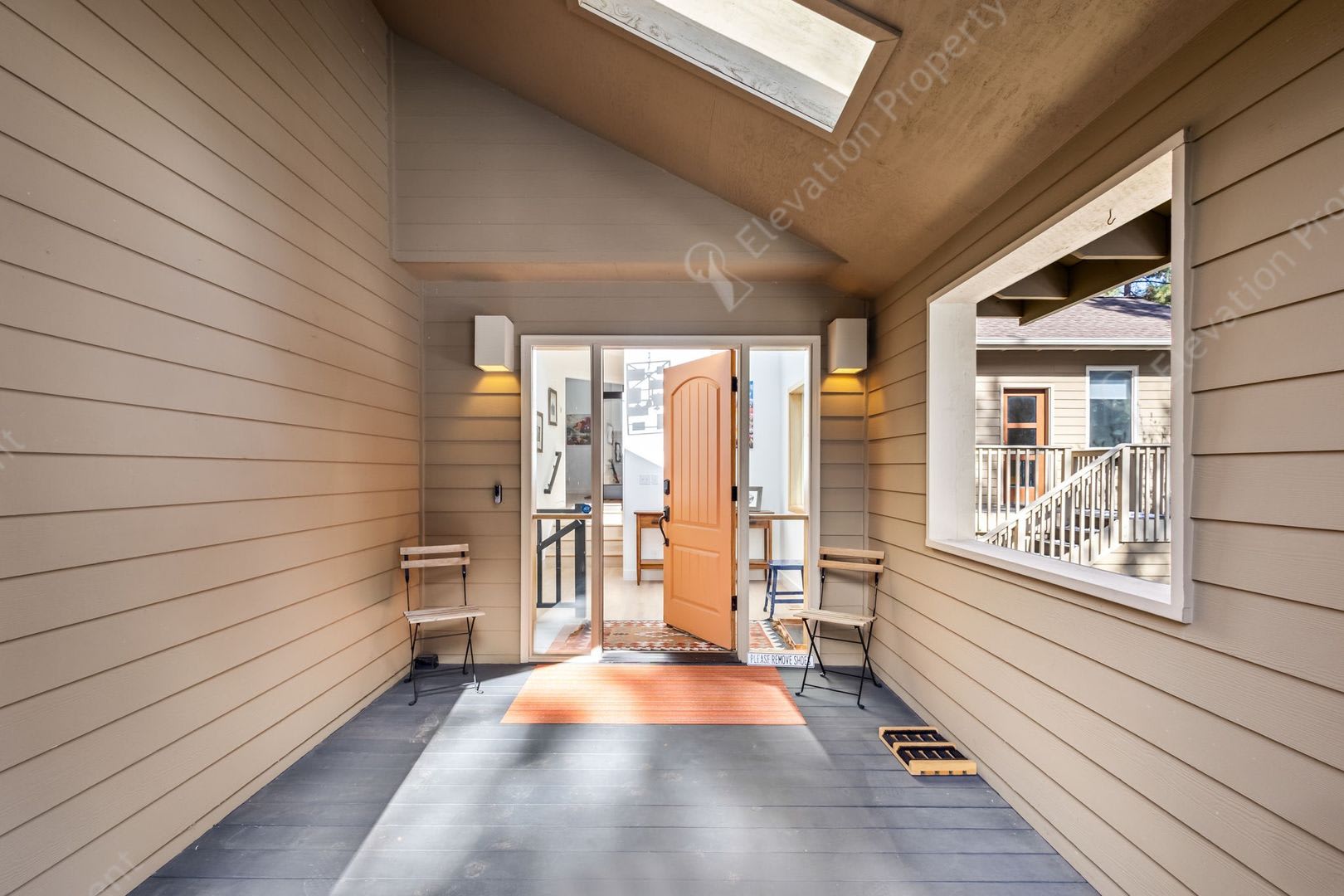 5BR / 3.5BA Forest Retreat in NW Bend with ADU included – photo 2