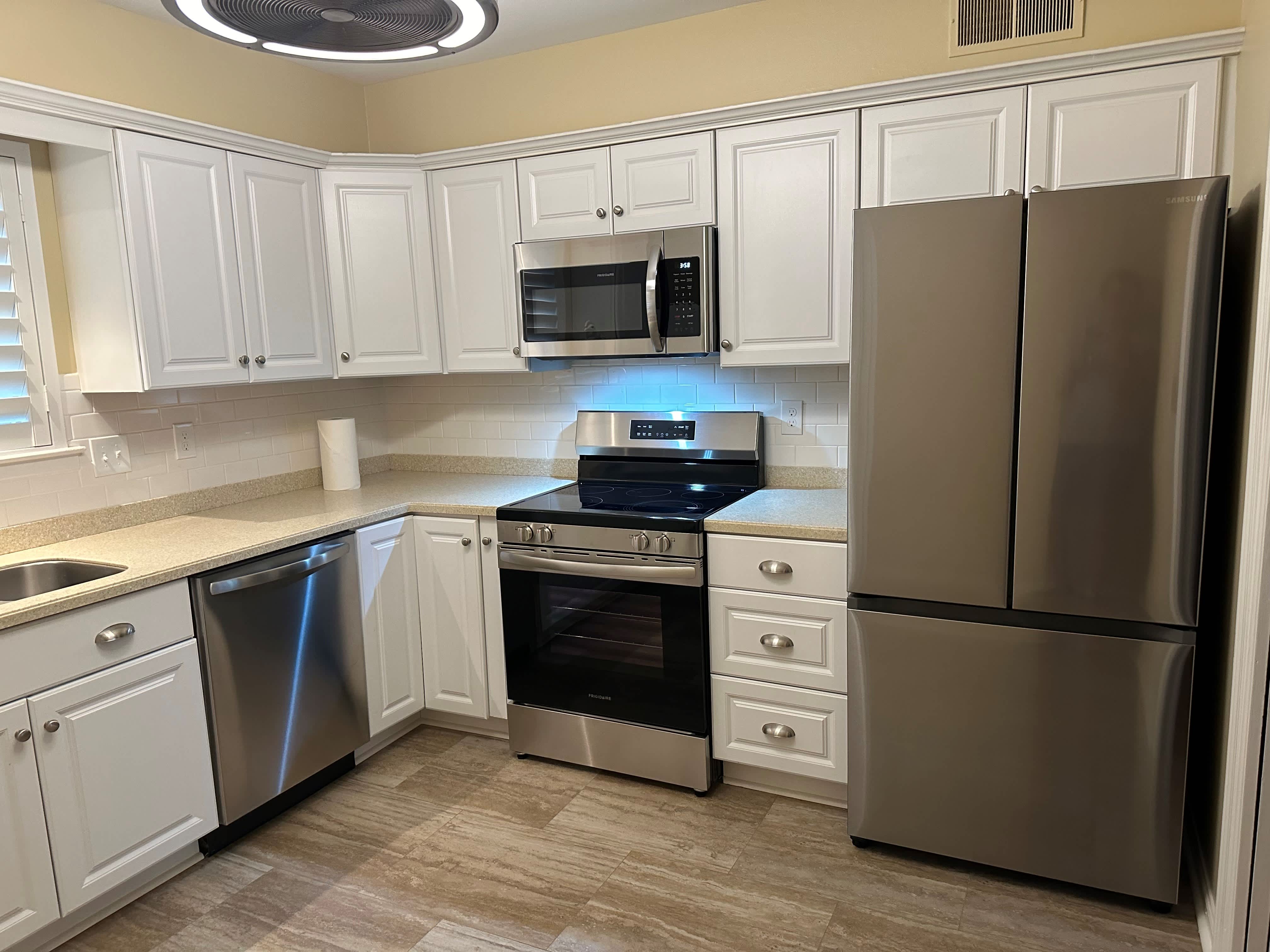 295 W Central Park St – photo 4