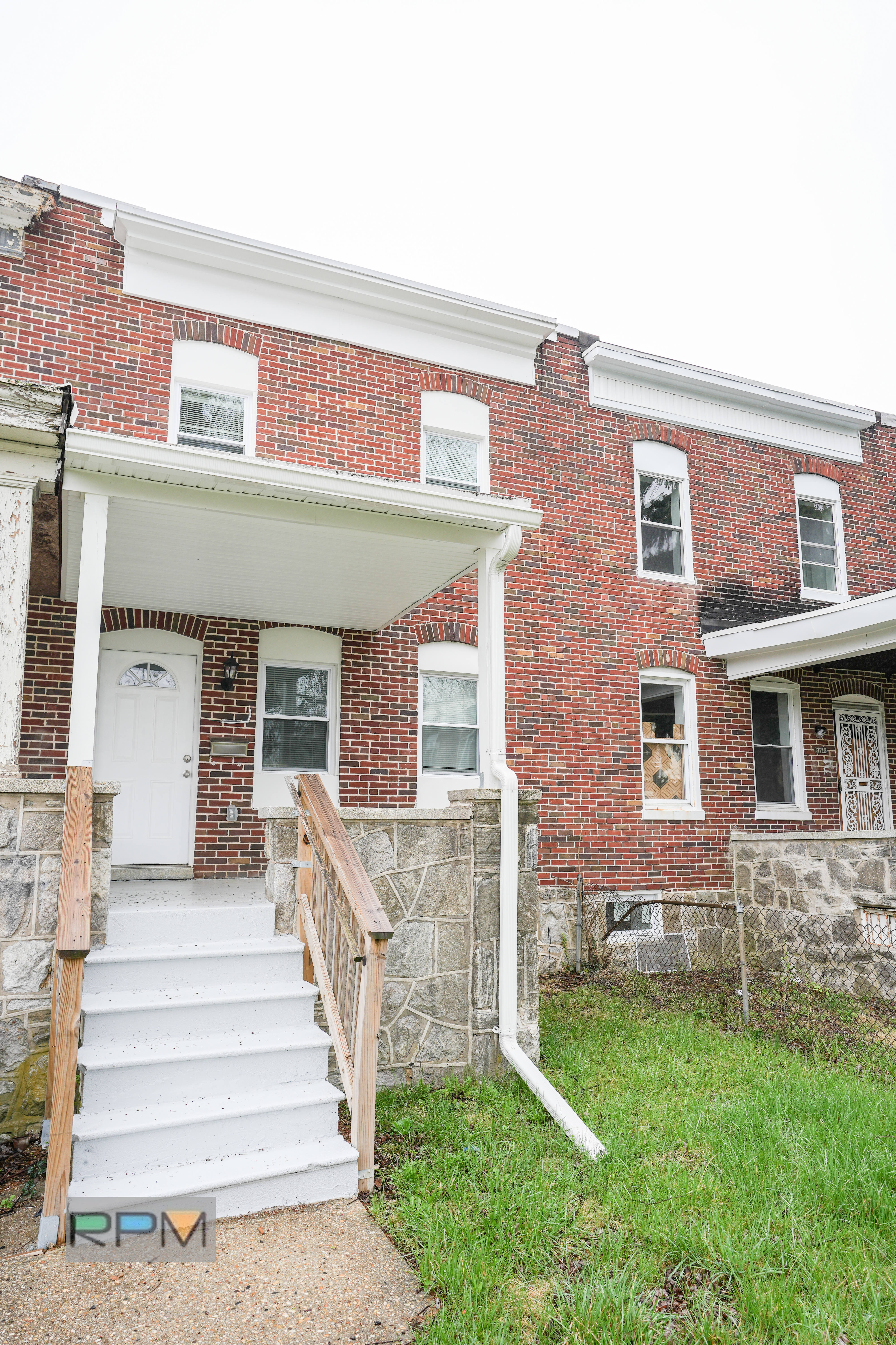 3711 Oakmont Ave – photo 1
