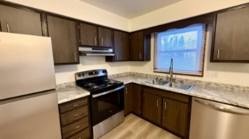 2015-2017 Parkside Drive – photo 2