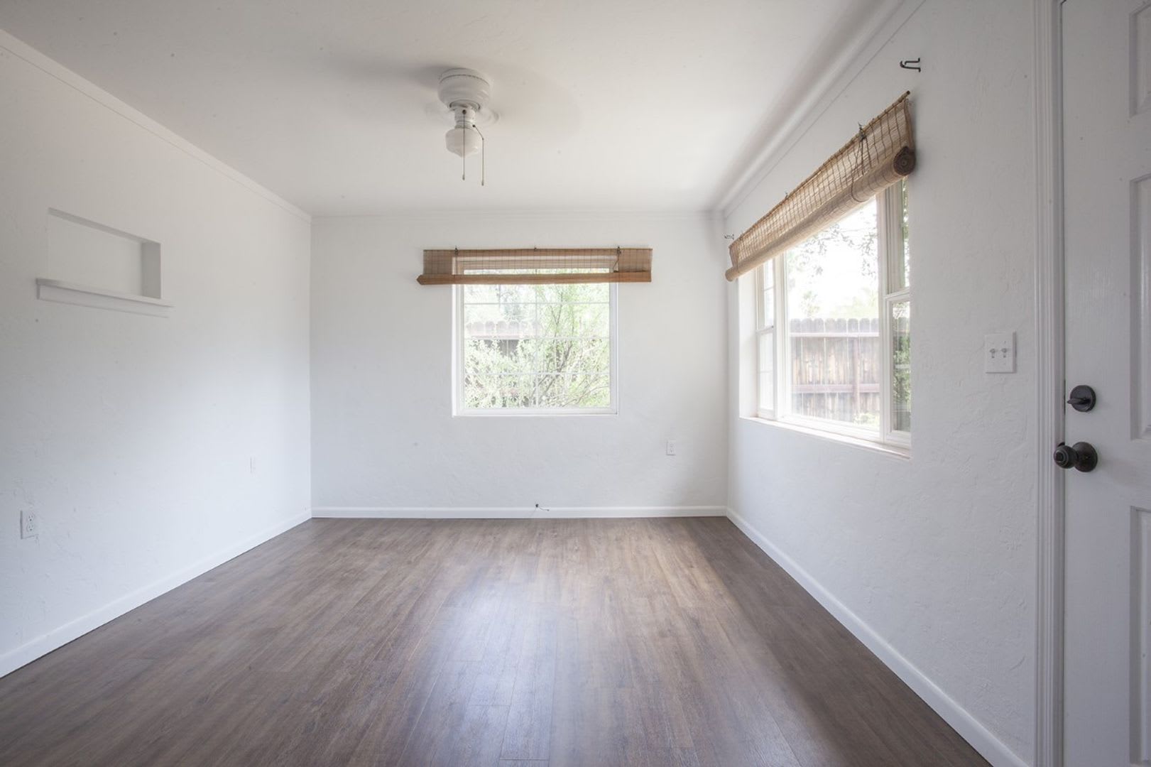 2 bedroom, 1 bath – photo 5