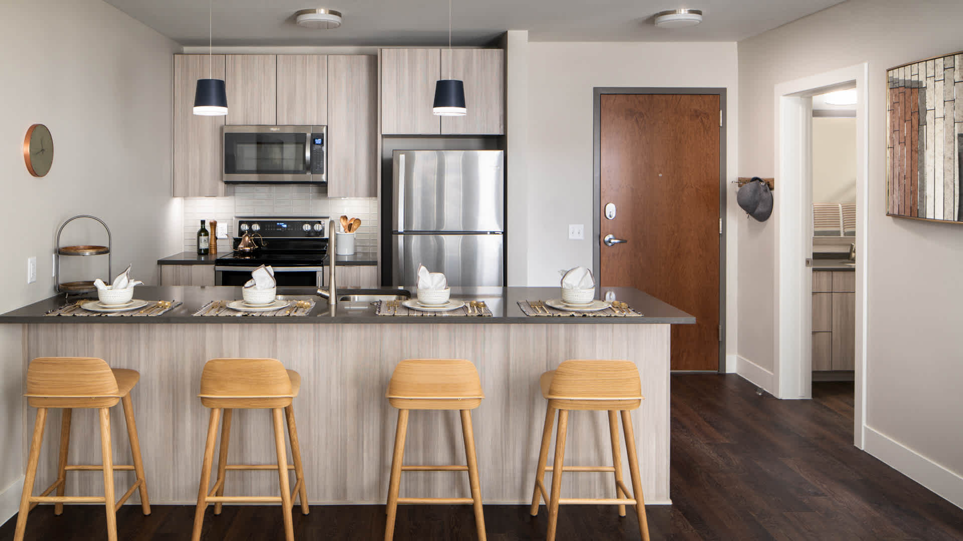 Theo Apartments – photo 4