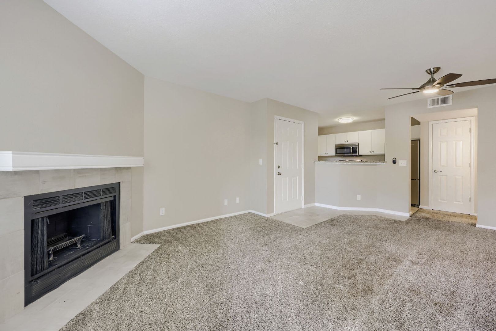 SPACIOUS & UPDATED 1BD/1BA Condo- Lakewood, CO! Available NOW! – photo 5