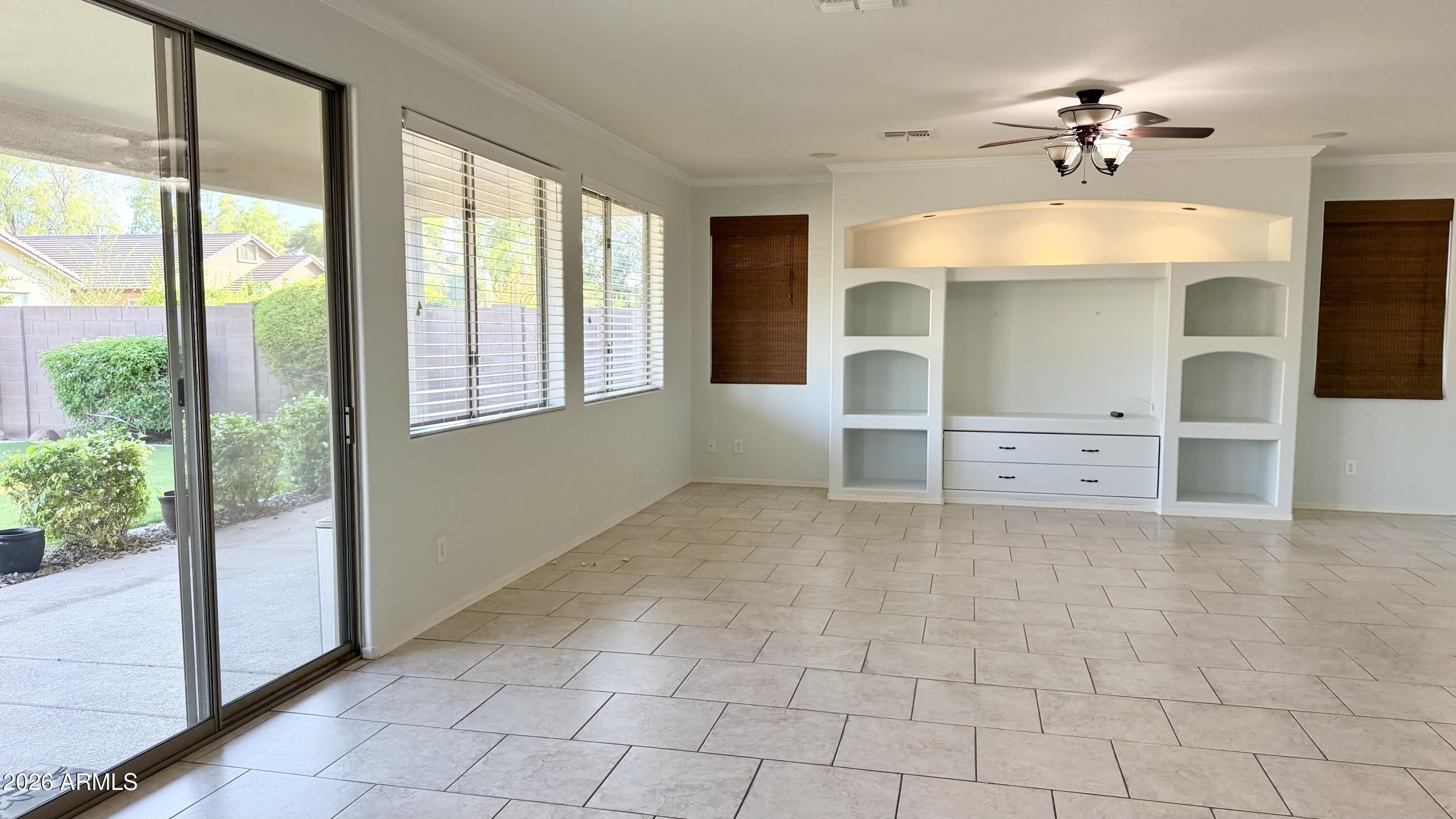 1289 E Iris Drive – photo 5