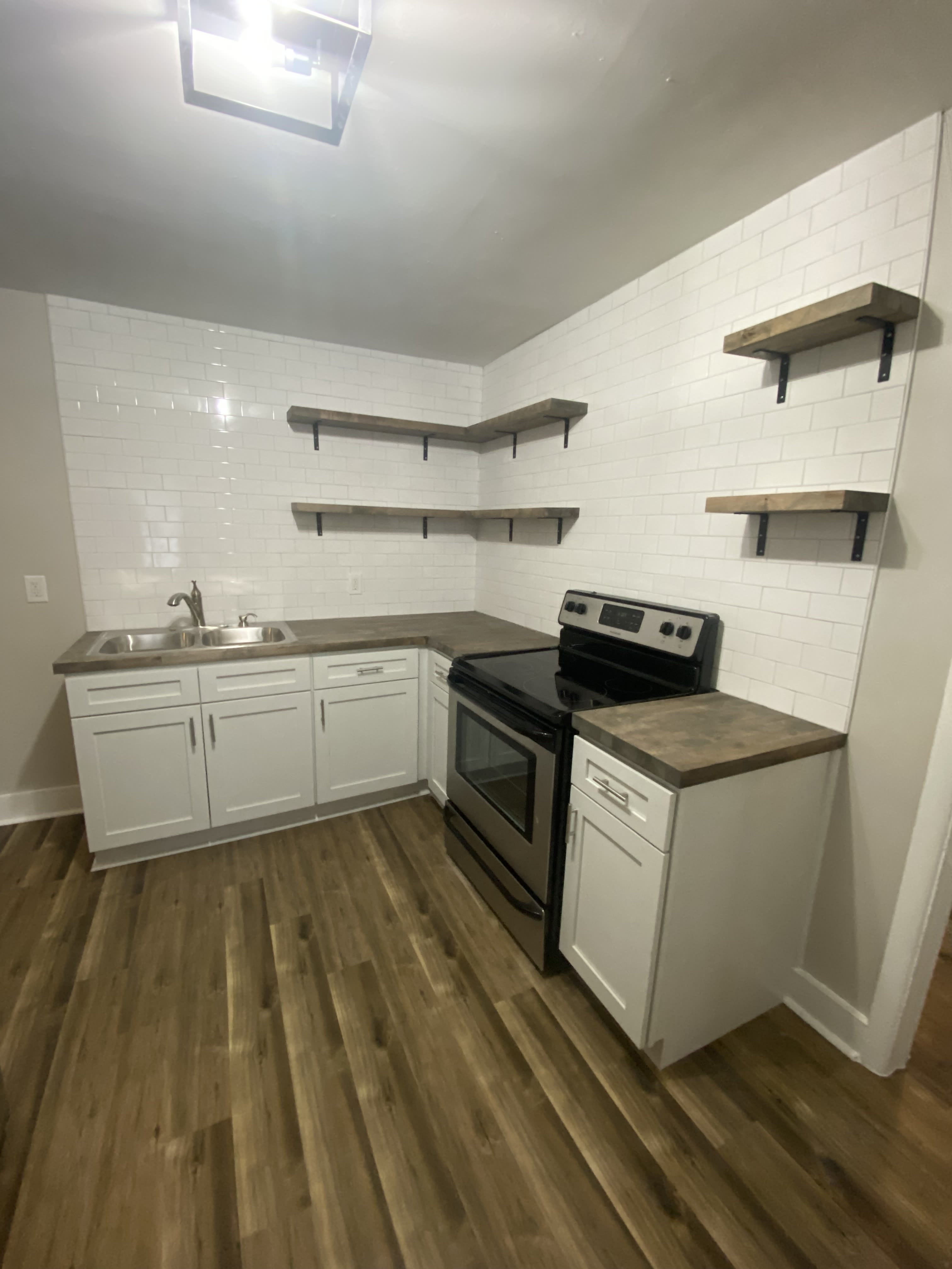 3130 Ridge Ave – photo 3