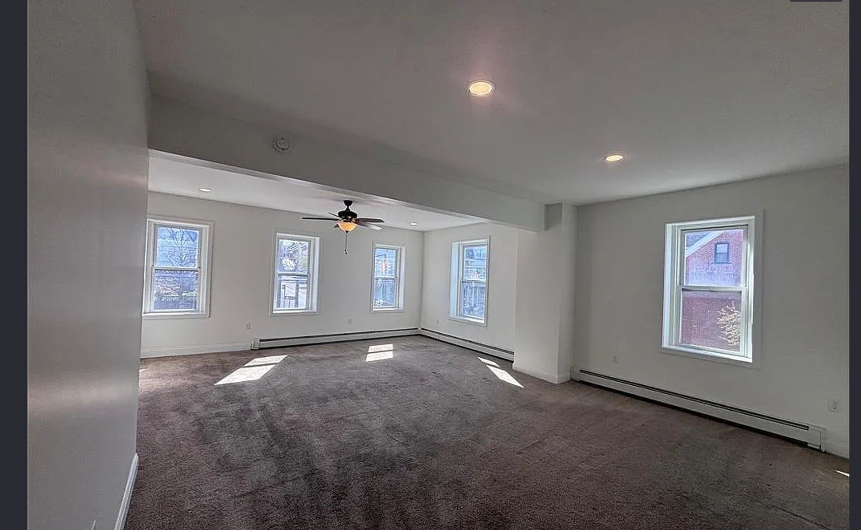 Spacious 3 Bedroom Apartment With Parking Limited Time Offer – photo 5