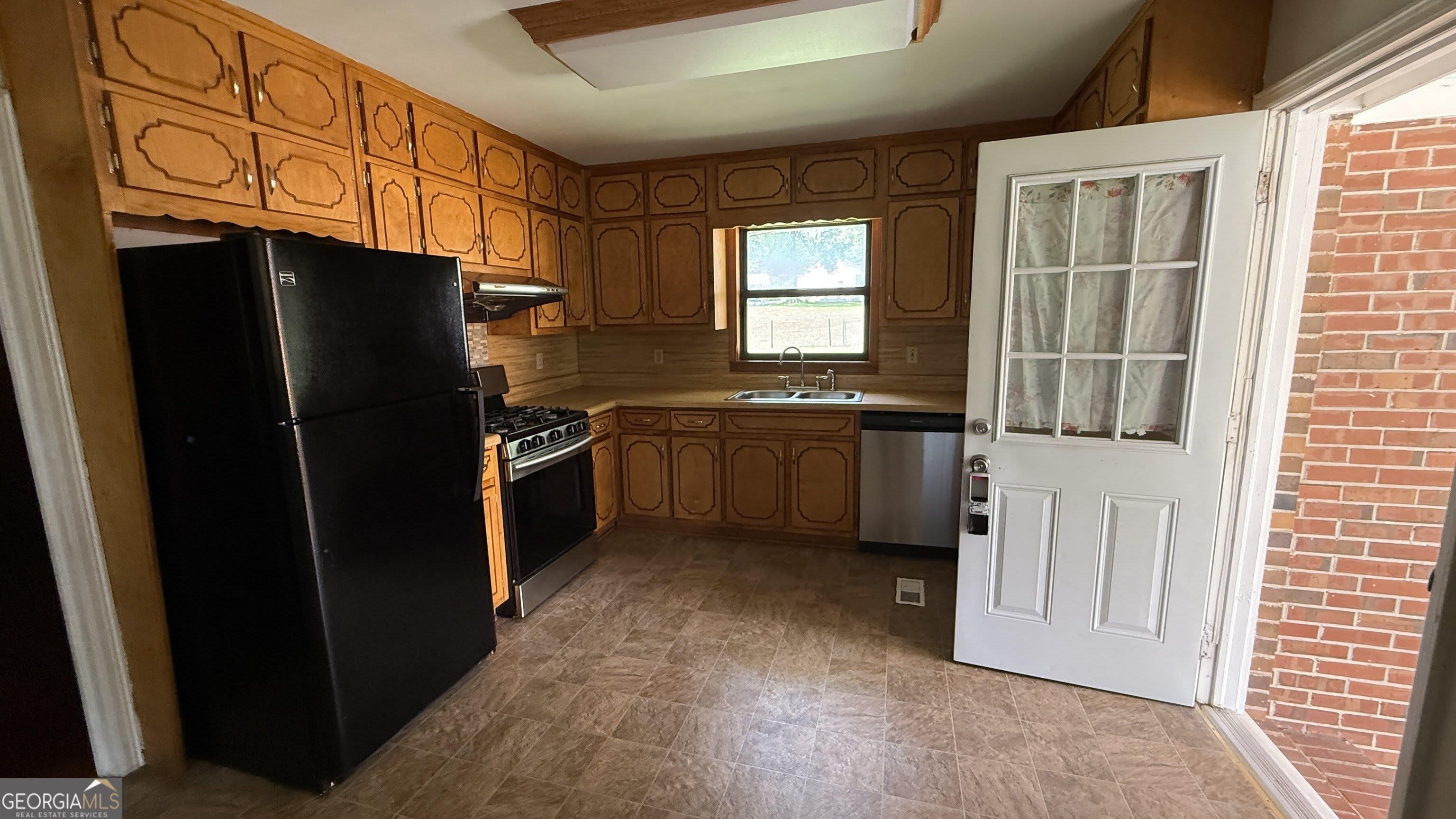 12 Georgia Avenue – photo 3