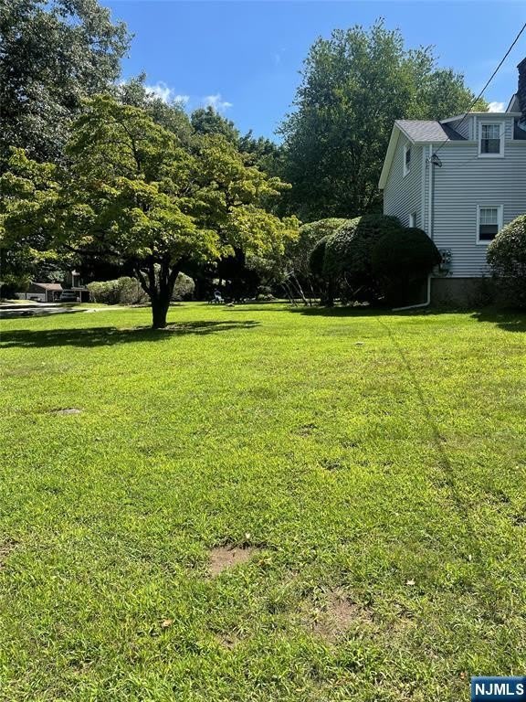 606 Wyckoff Avenue – photo 2