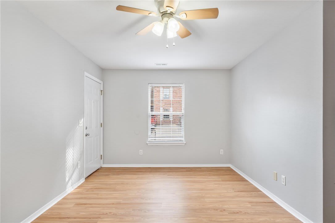 1437 W Sligo Street – photo 5