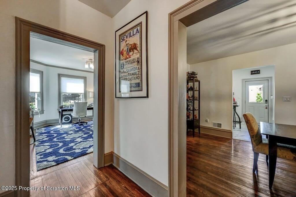 112 Weatherby St – photo 4