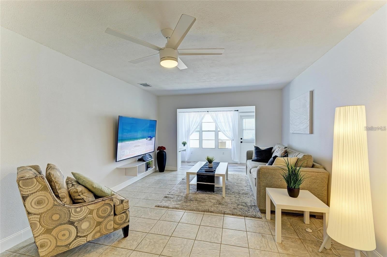 9810 DORADO Avenue – photo 4