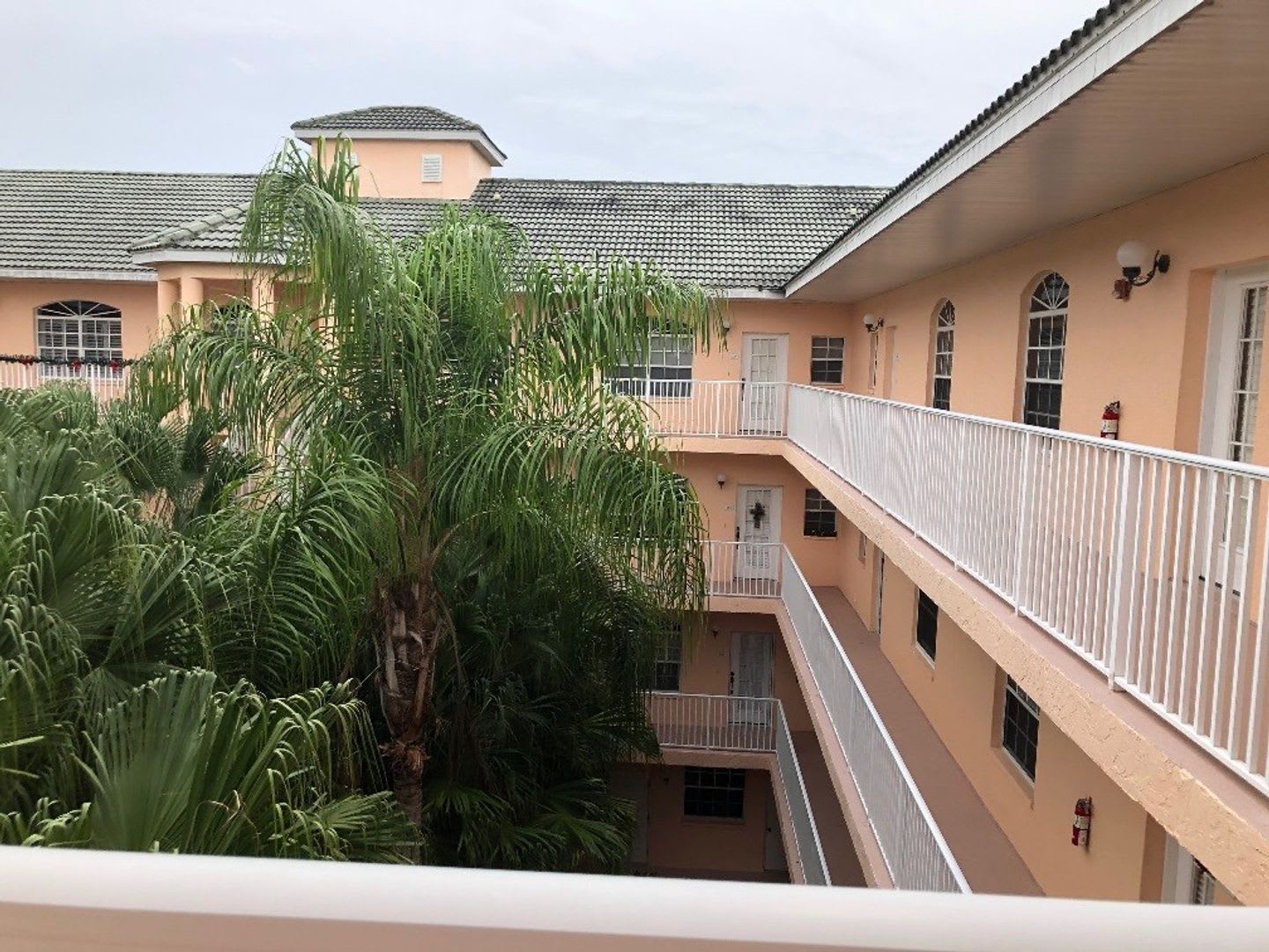 3BR/2BA/1CG Seasonal Rental in Courtyards of Gondola Park – photo 3