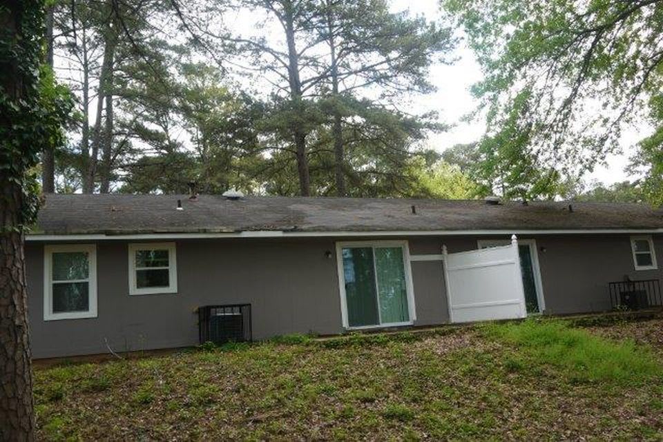 Renovated 3 Bedroom Unit For Rent, $1,325.00 Per Month! Contact Us To View This Amazing Unit!!! – photo 2