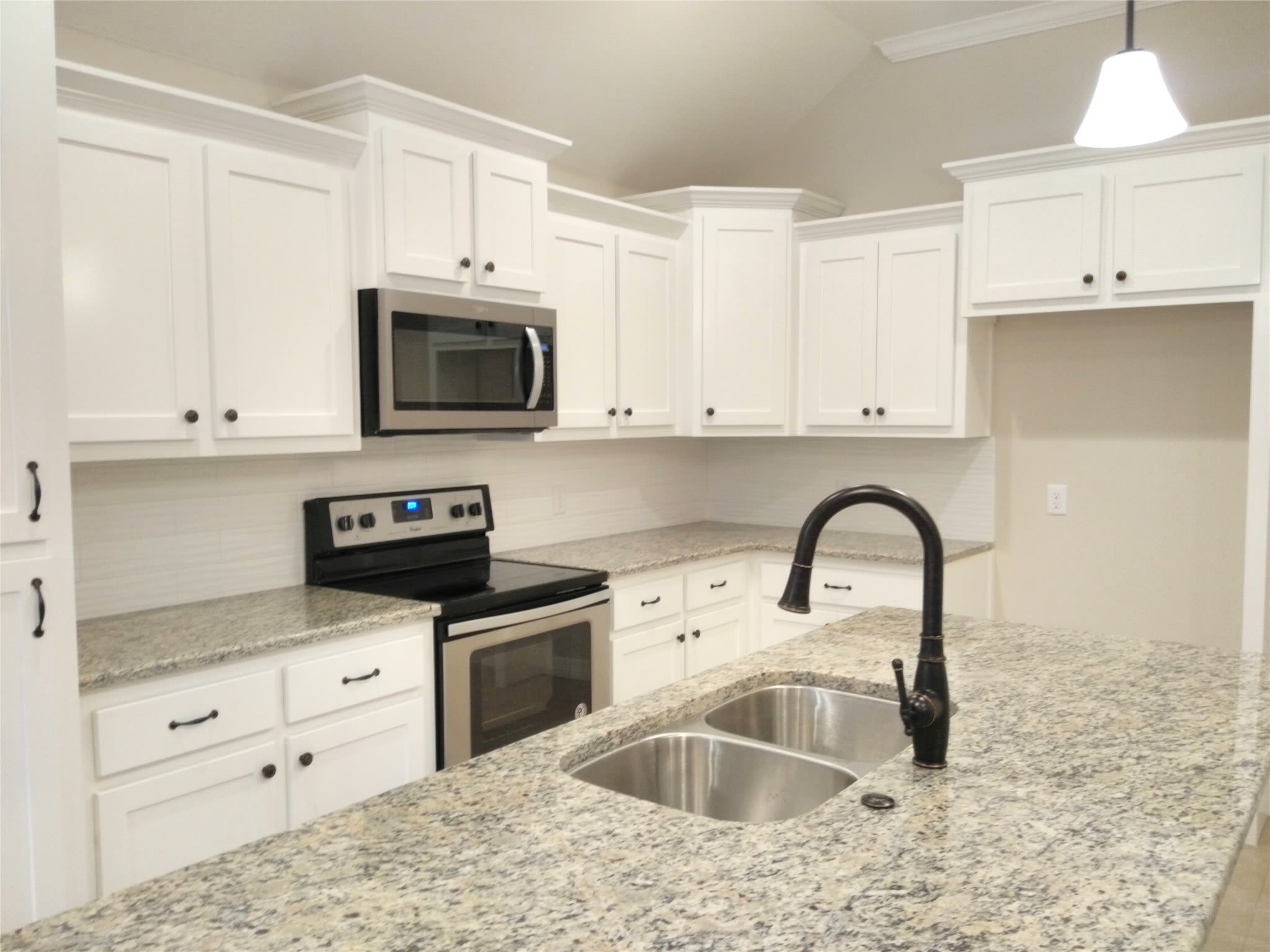 126 Frank Street – photo 3