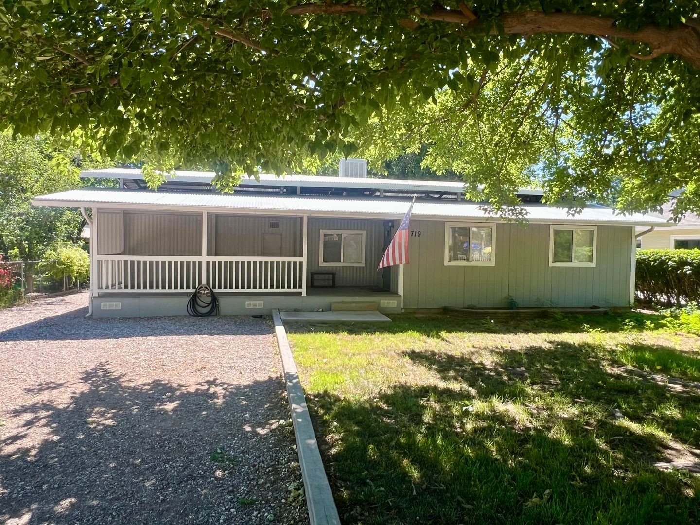 Unfurnished, 1-Year Long-Term Rental – photo 1