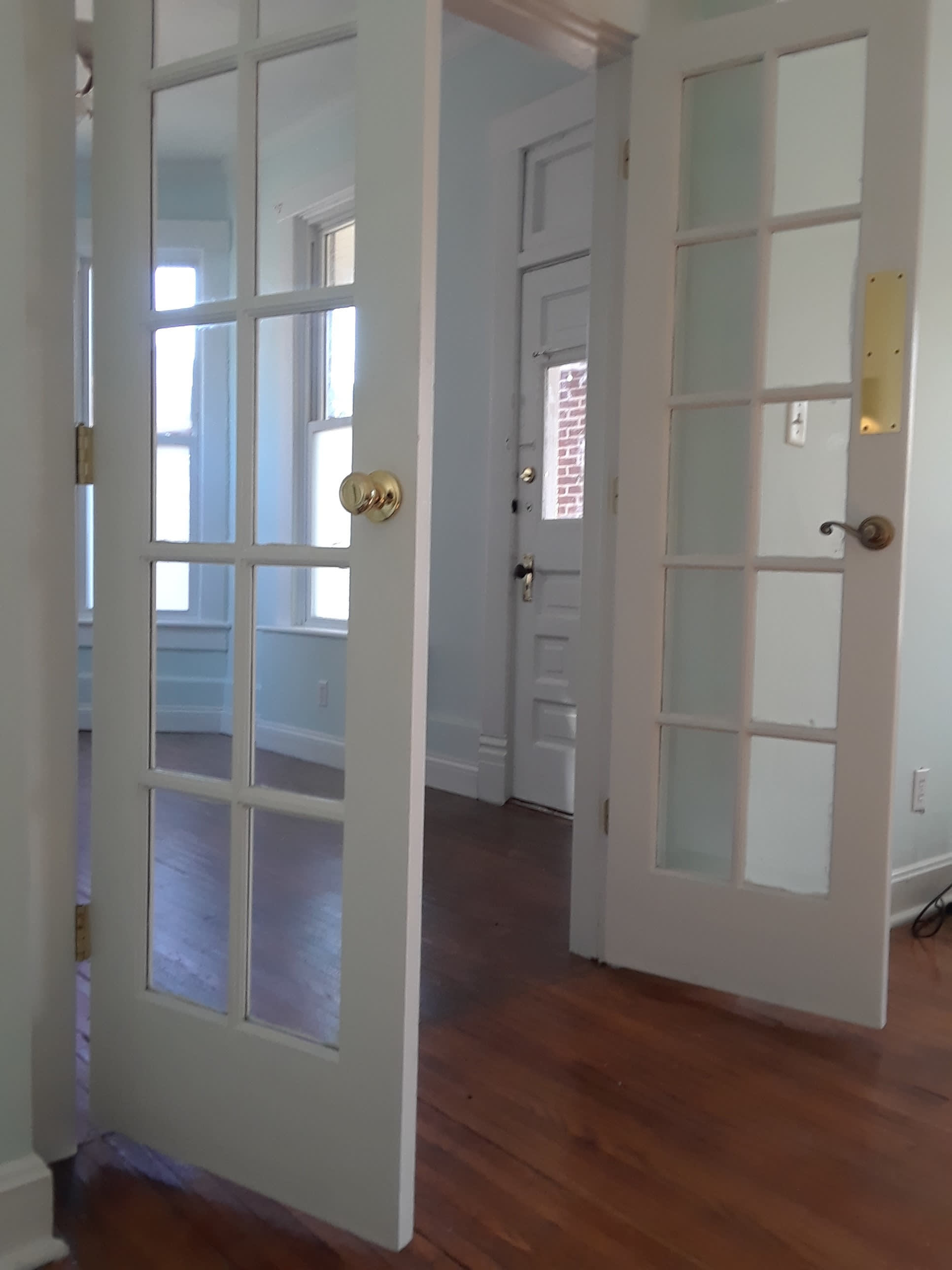390 East Oakland Avenue – photo 4