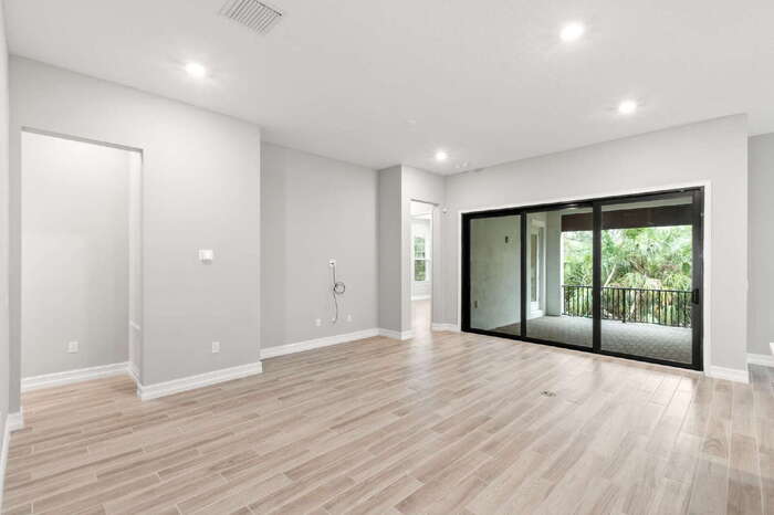 1011 Seagrape Drive – photo 4