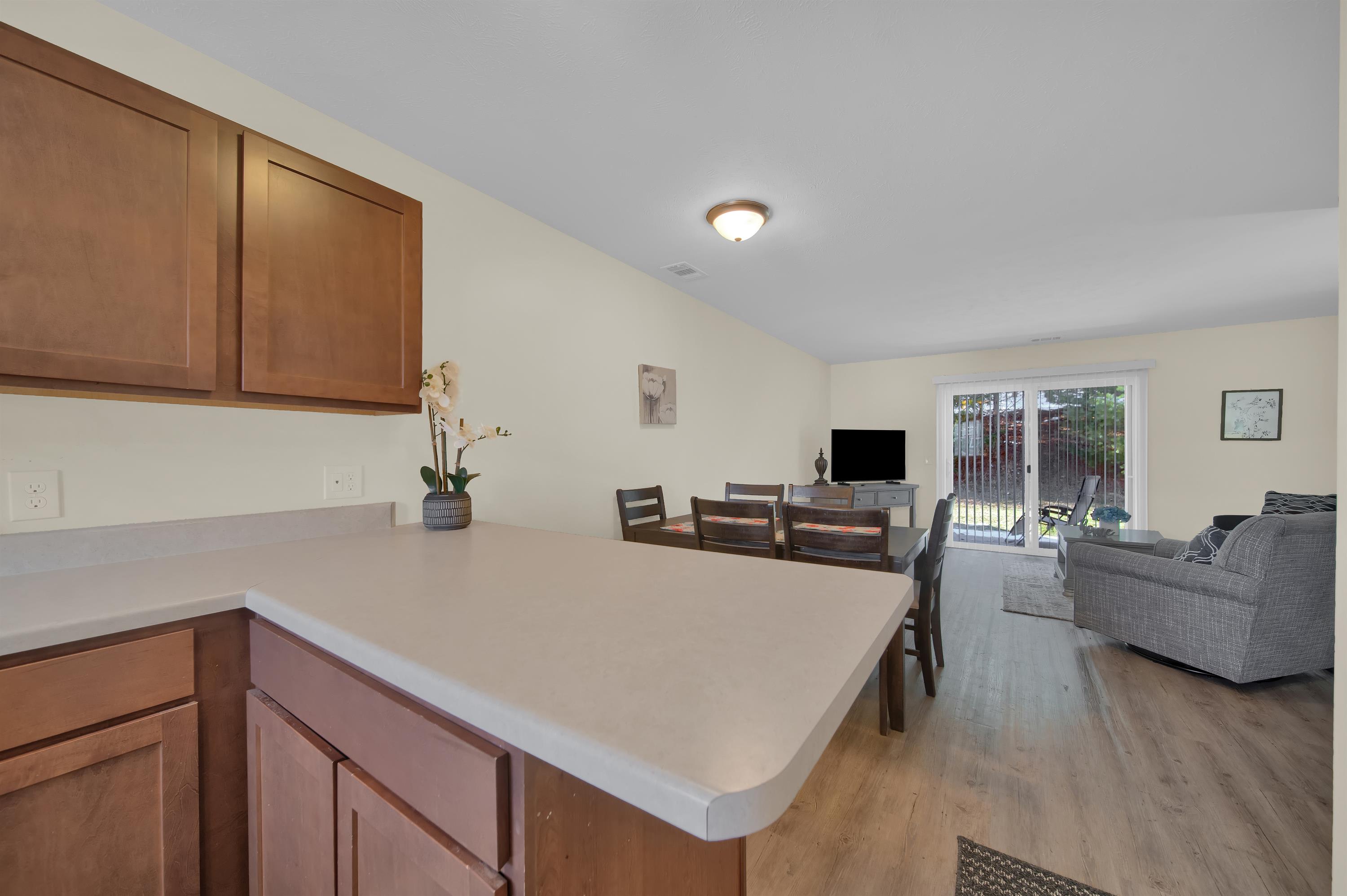 3844 Vale Drive – photo 2