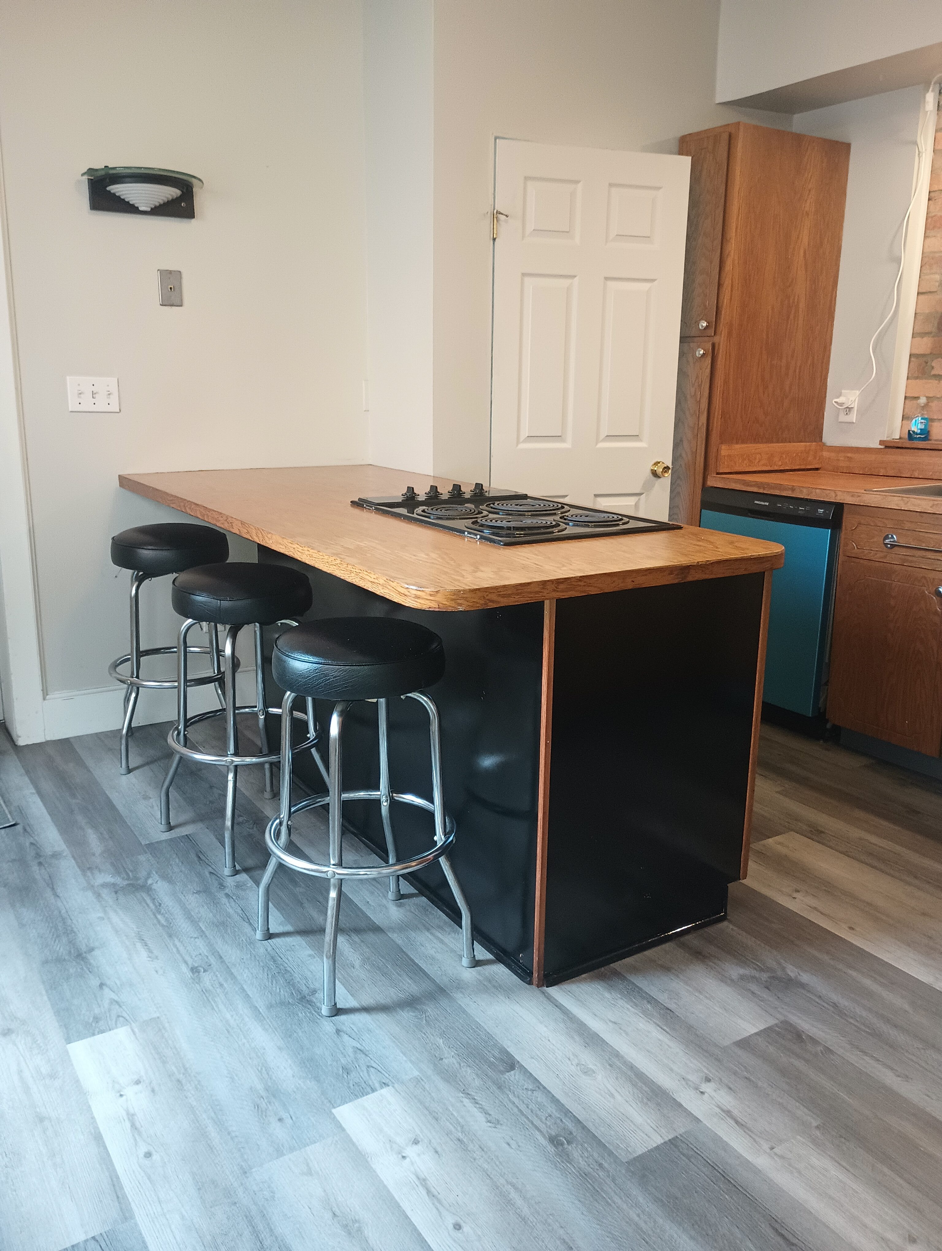 820 Kerr Street – photo 3