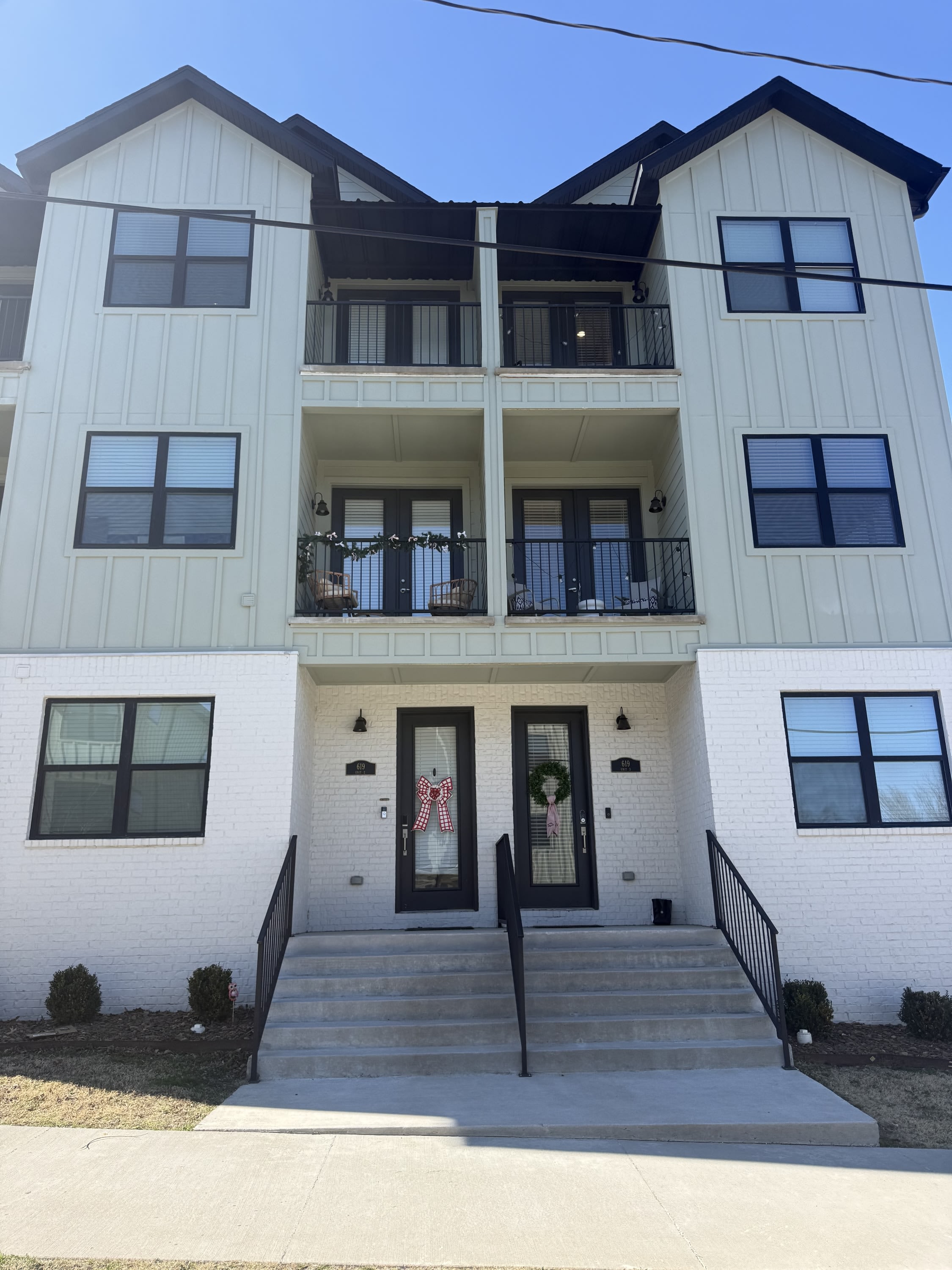 707 North Whitham Avenue – photo 1