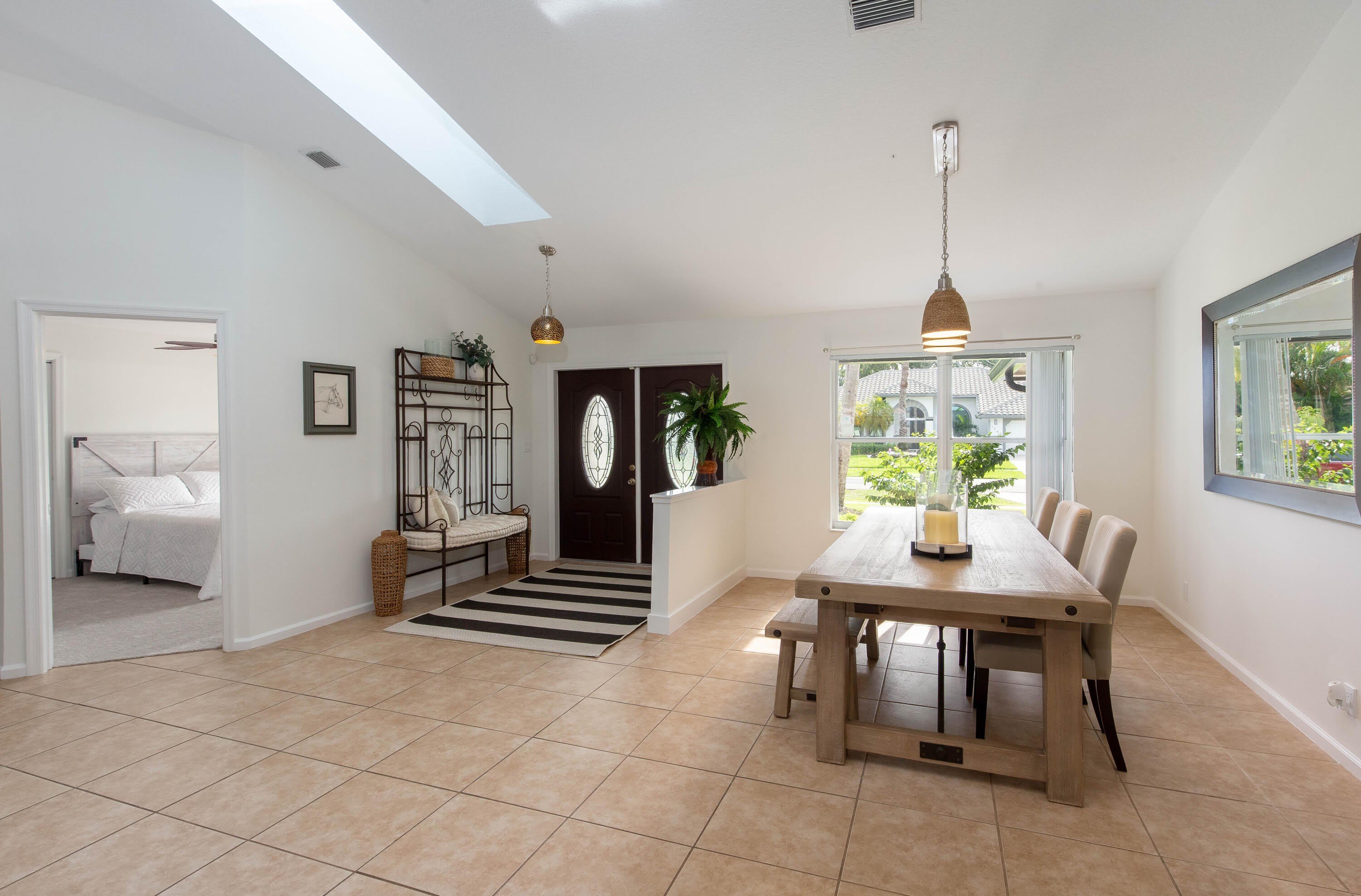 1741 Grantham Drive – photo 5