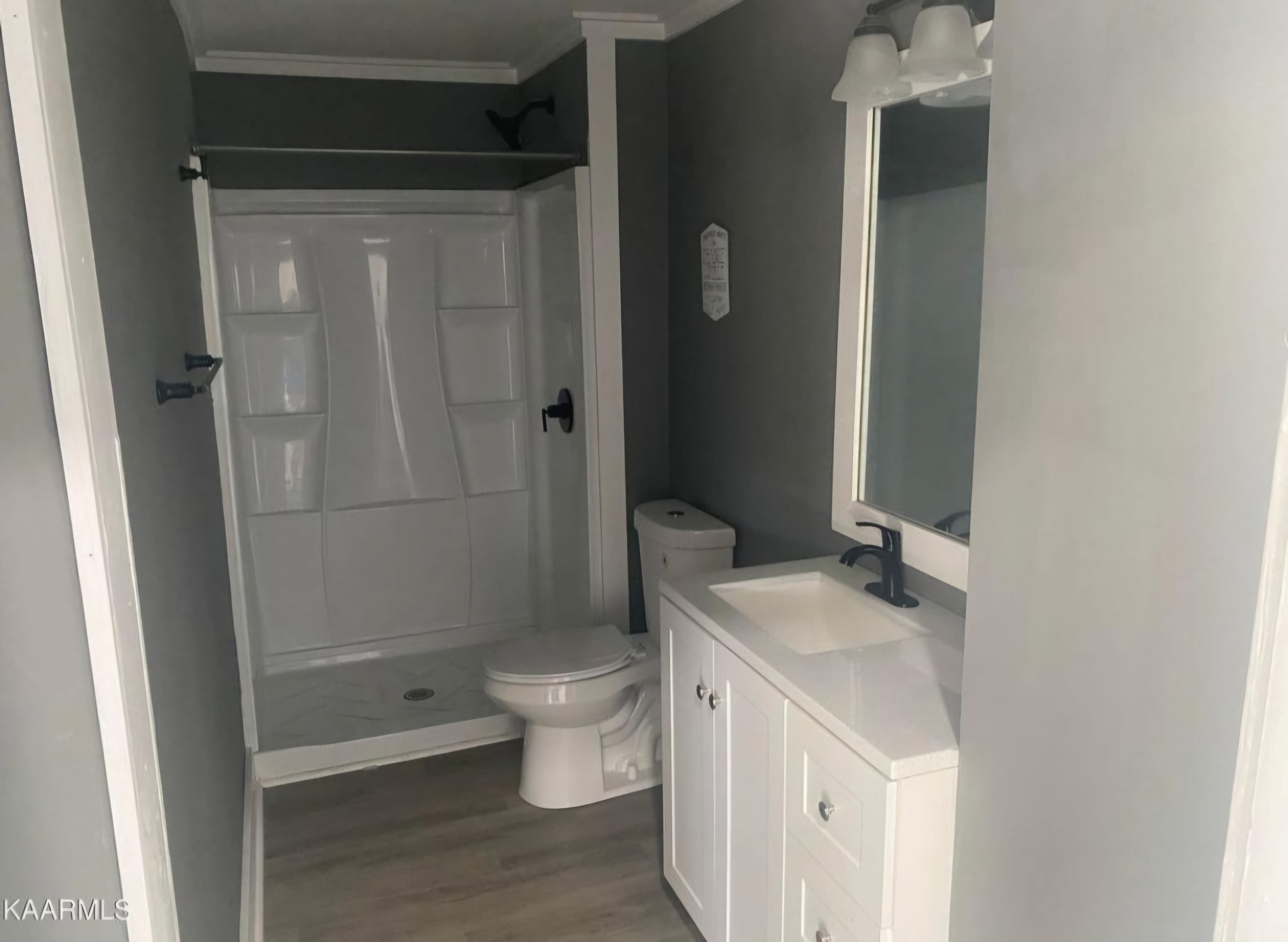 206 Ferry Street – photo 2