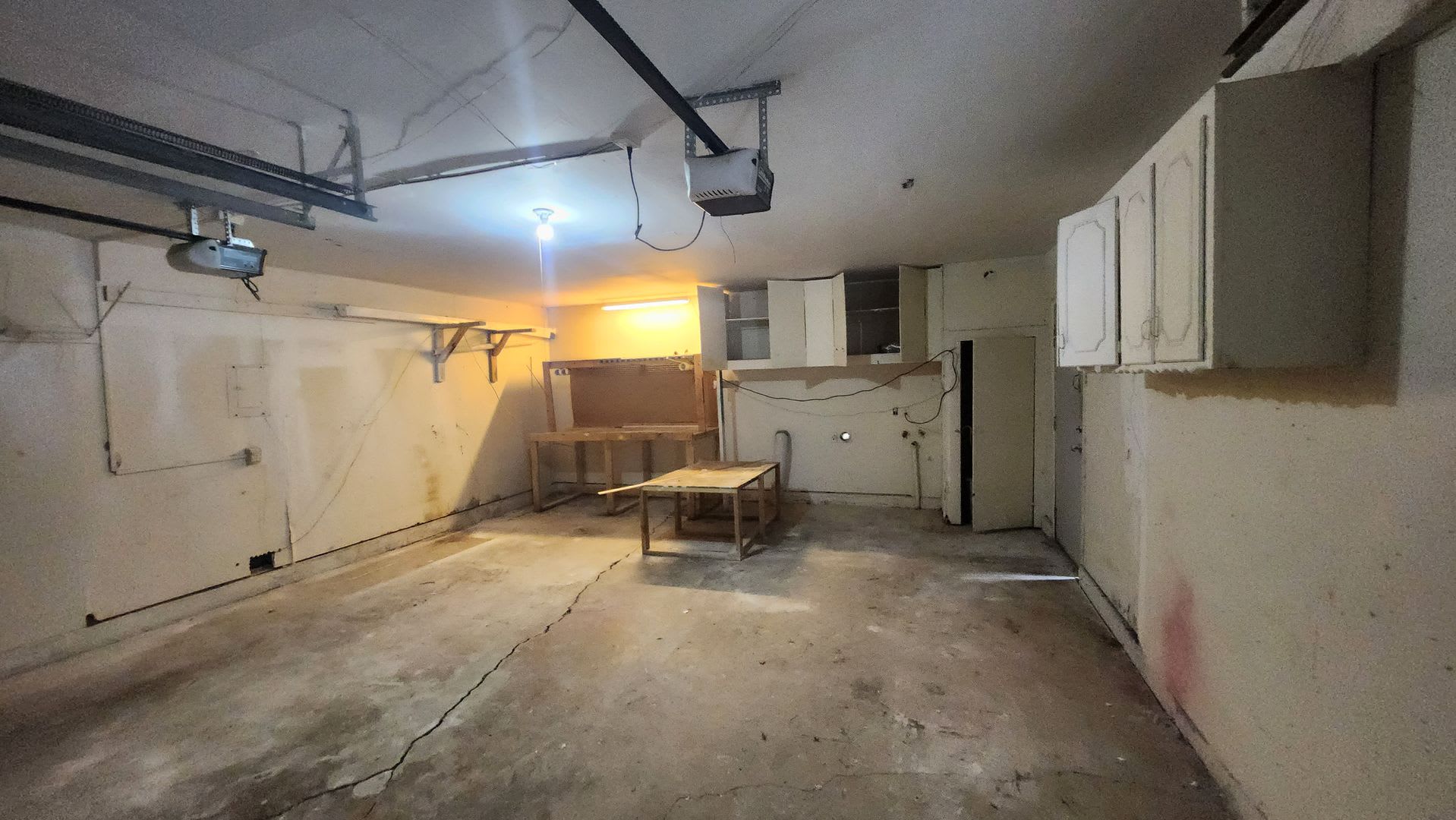 Very nice home located in the Eisenhower Village! NO PETS! – photo 3