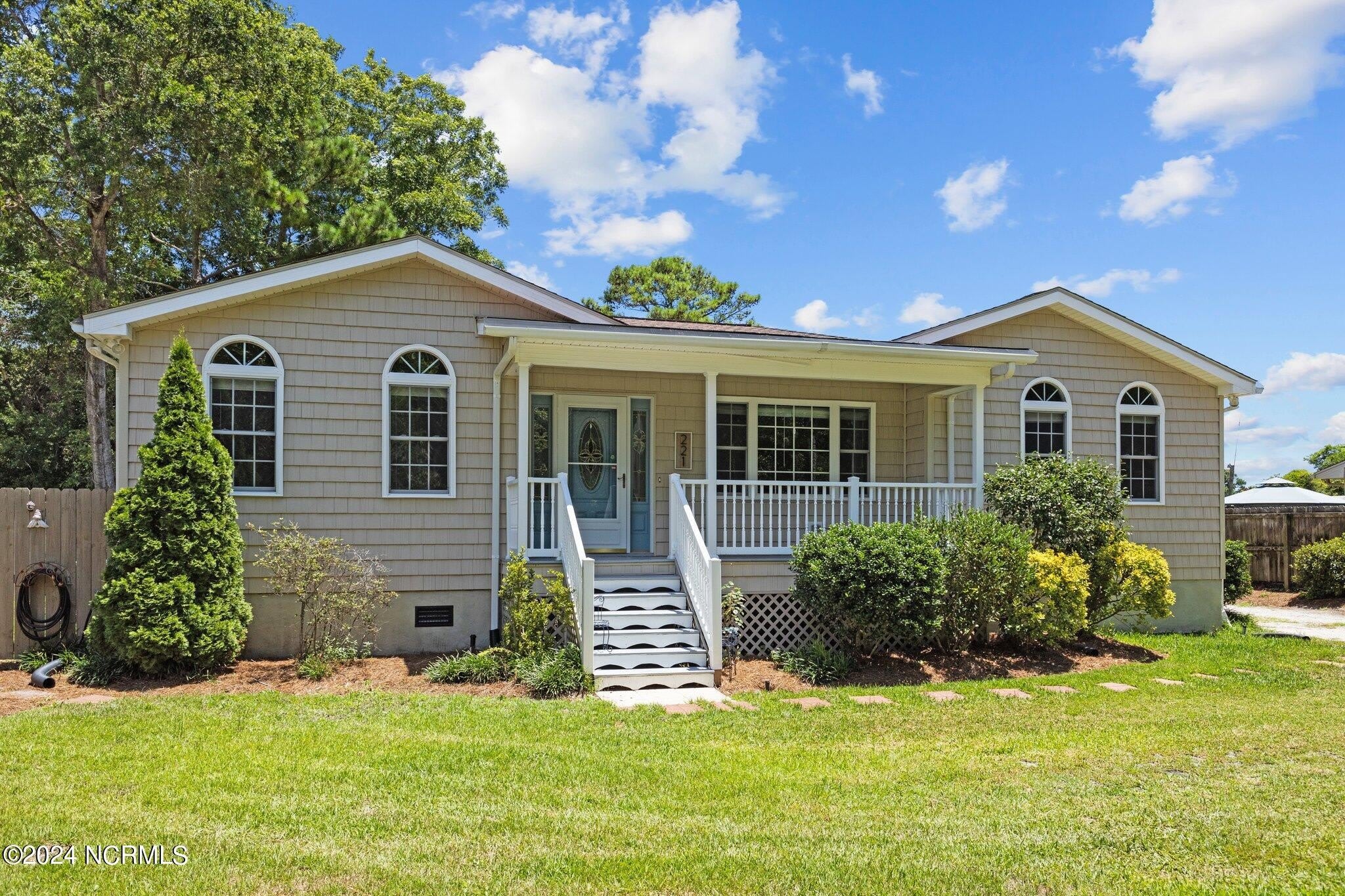221 Salty Shores Road – photo 2