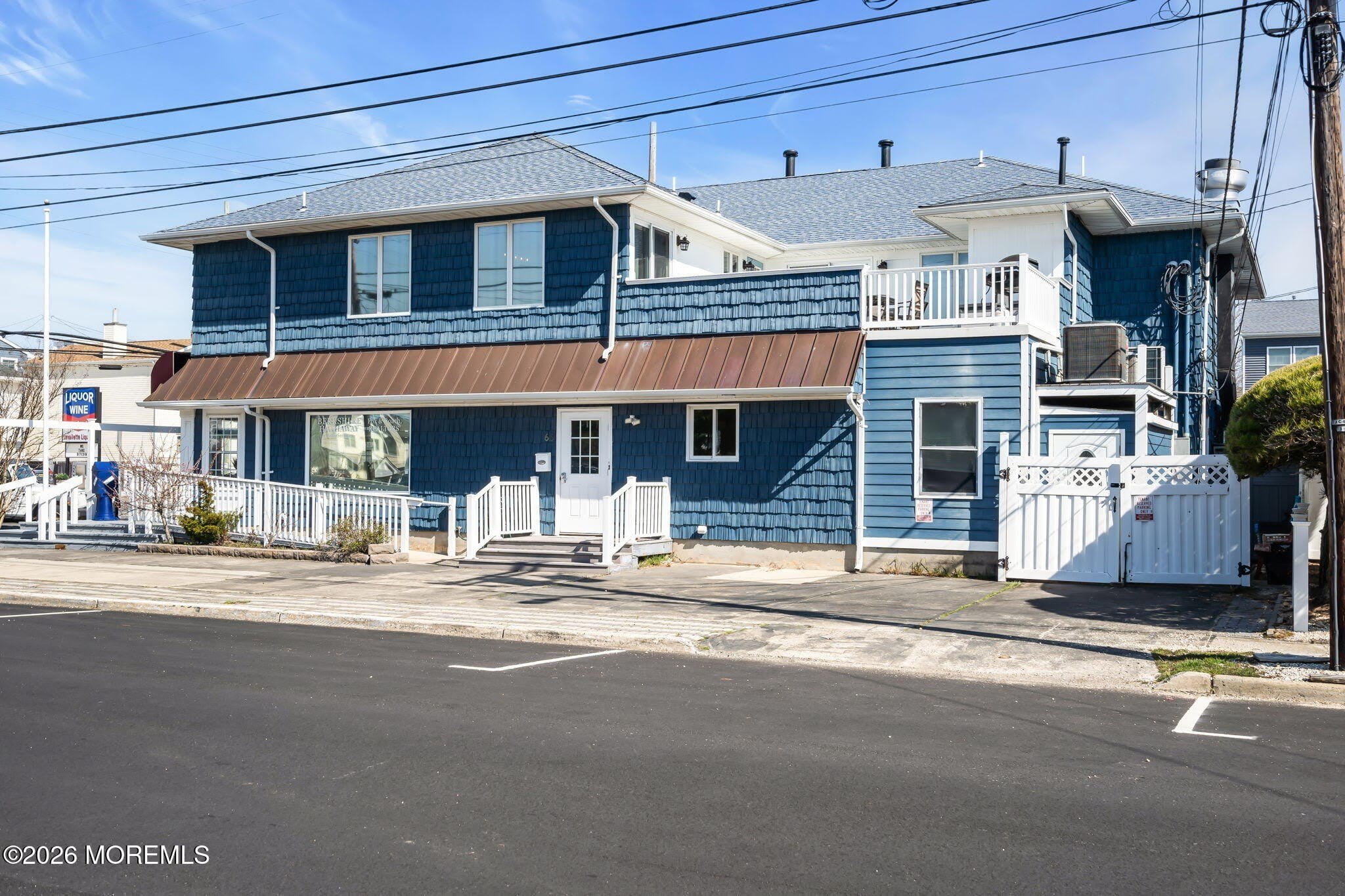 65 Grand Central Avenue – photo 3