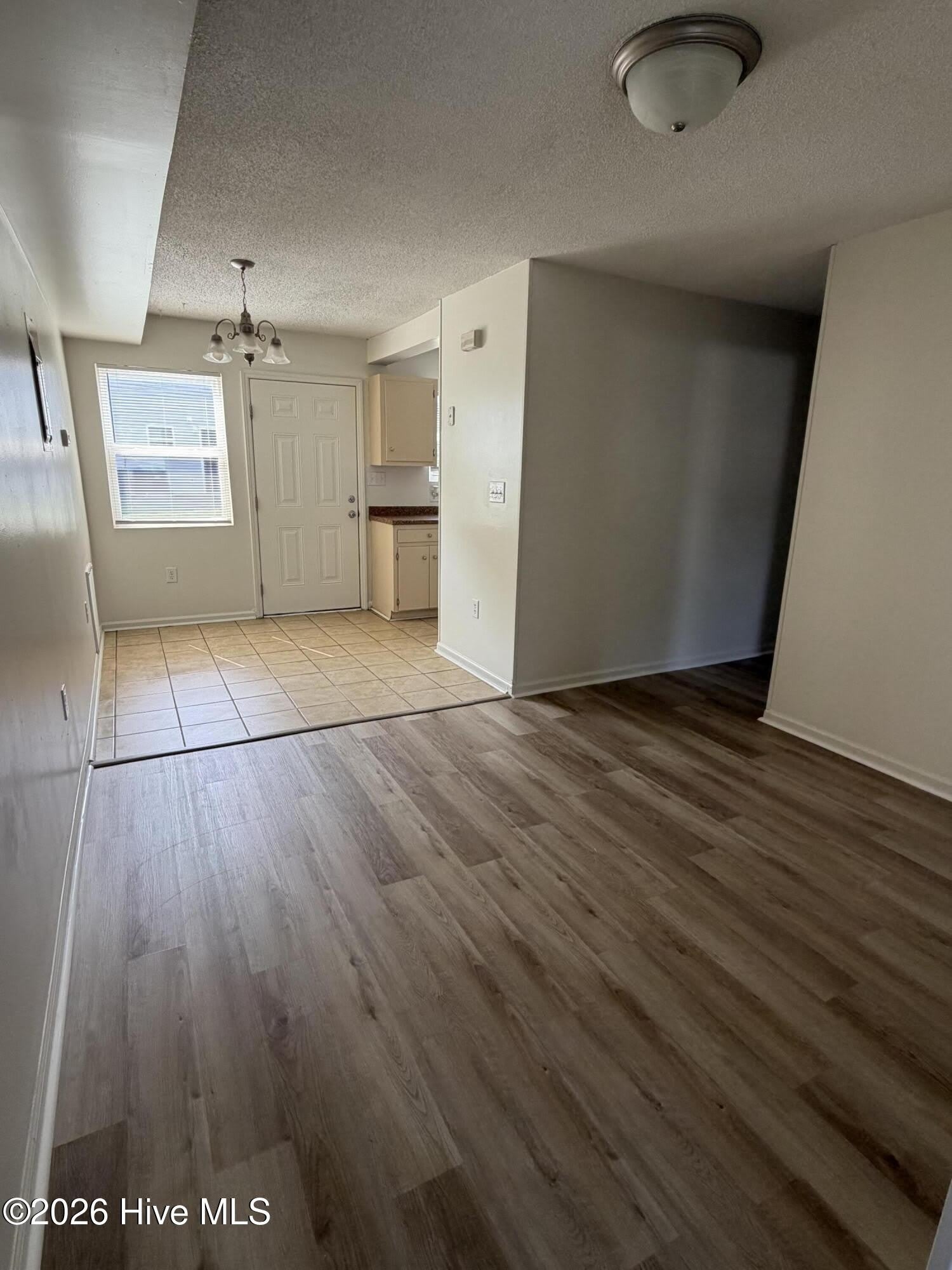 253 Cordell Circle – photo 4