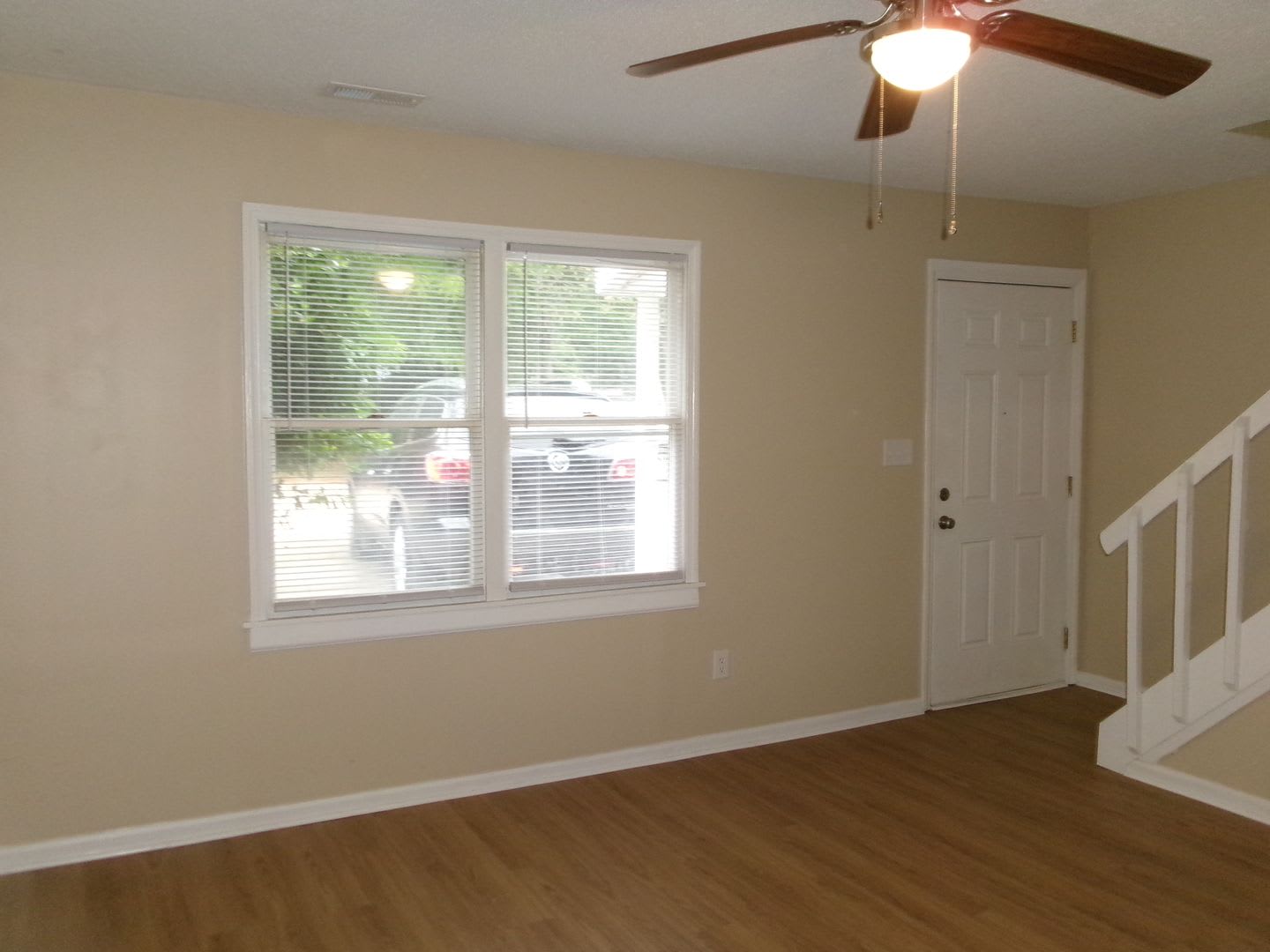 RENT SPECIAL – photo 2