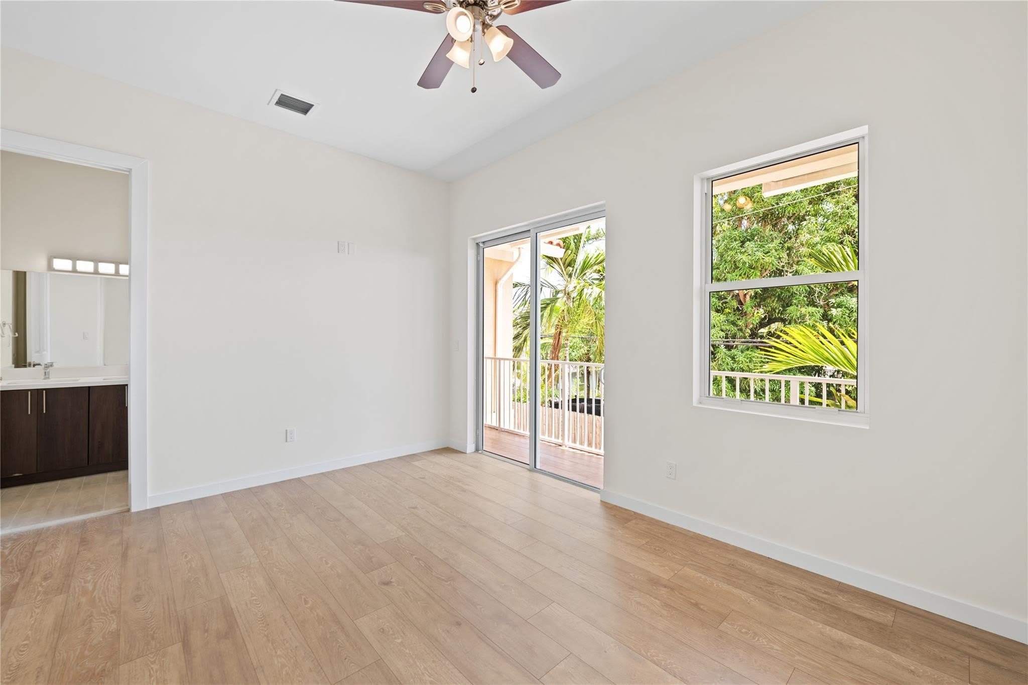 1434 SW 4th Avenue – photo 5