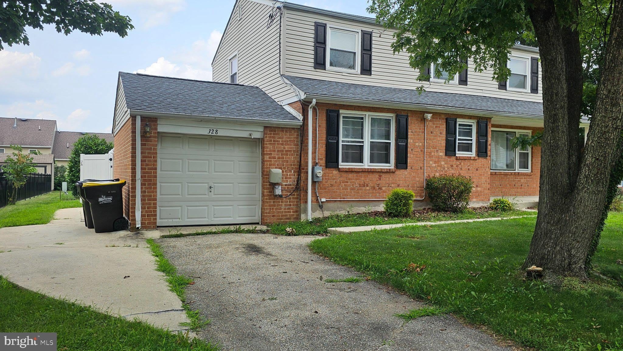 328 REES Drive – photo 3