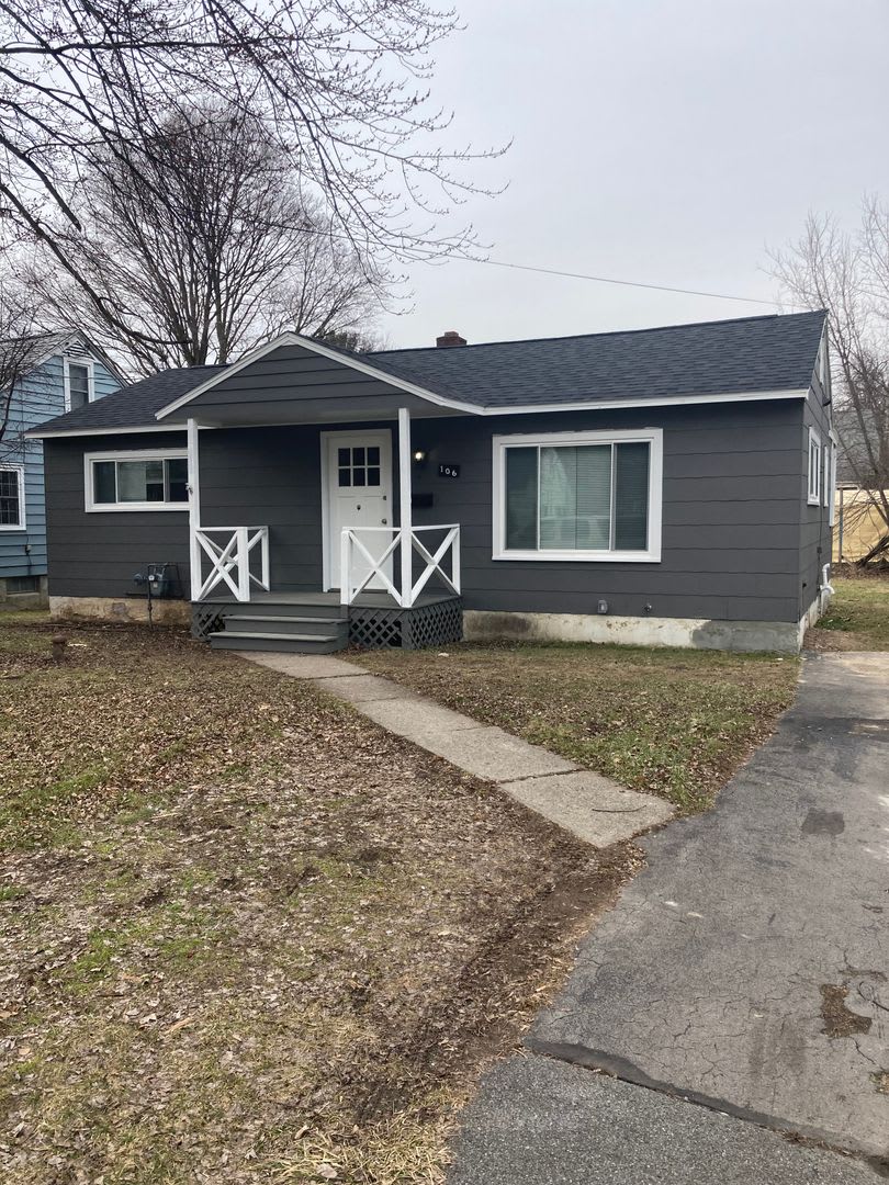 Nedrow remodeled 2 Bed ranch – photo 1