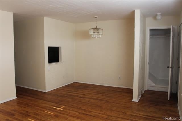 14823 Muirland Street – photo 4