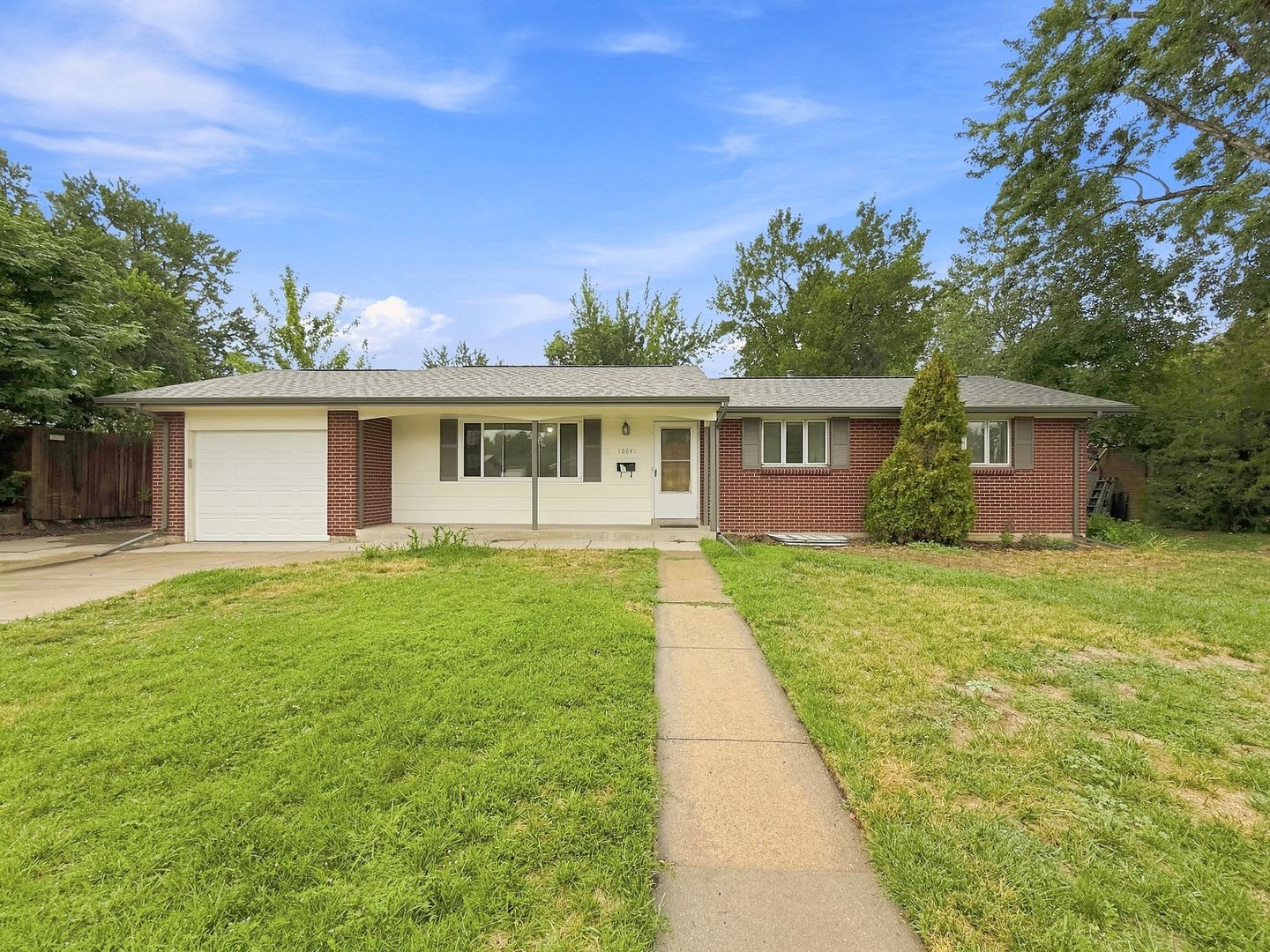 Large Arvada House With Yard – photo 1