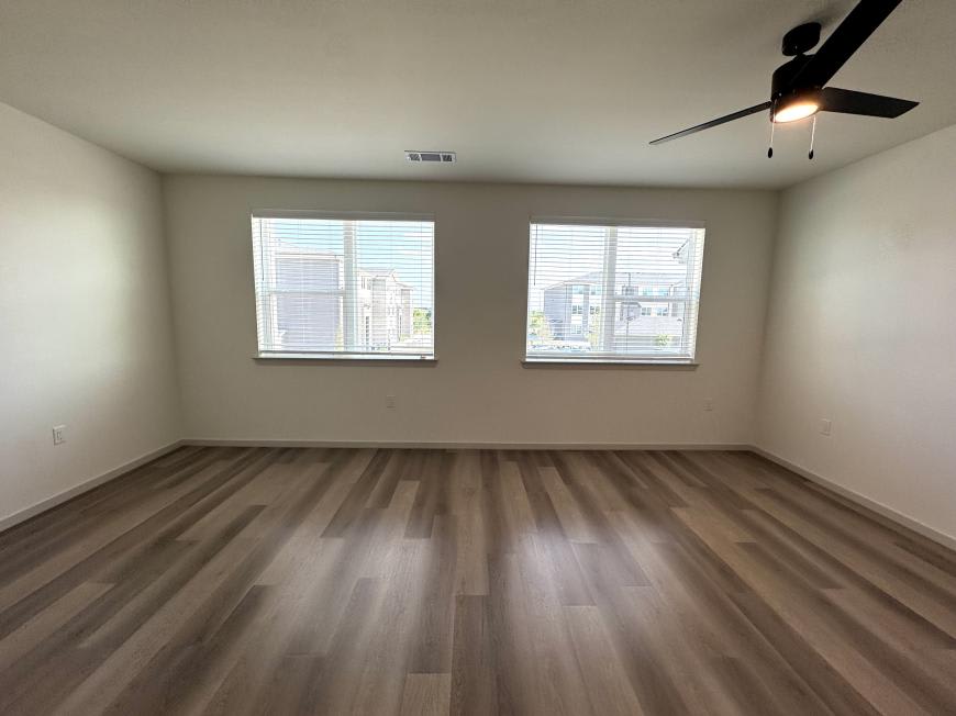10001 Cedar Creek Dr. – photo 5