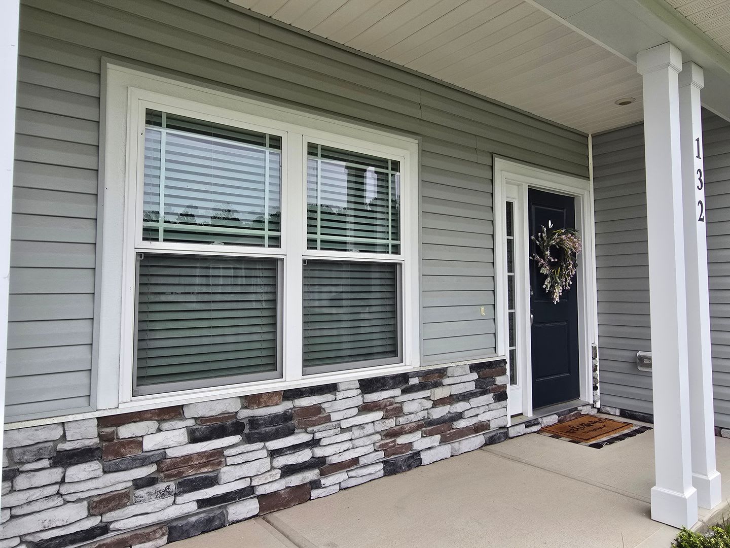 New Listing – photo 2