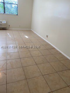 2401 Riverside Dr – photo 4