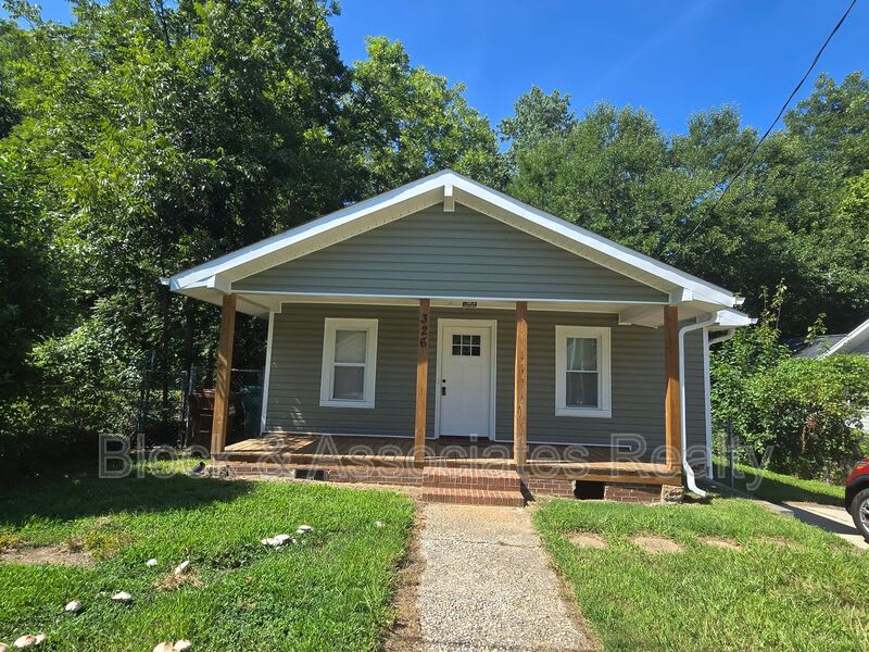 326 Pickett Place – photo 1