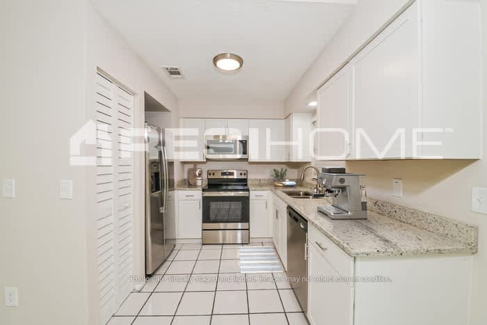 6322 8th Court East – photo 2