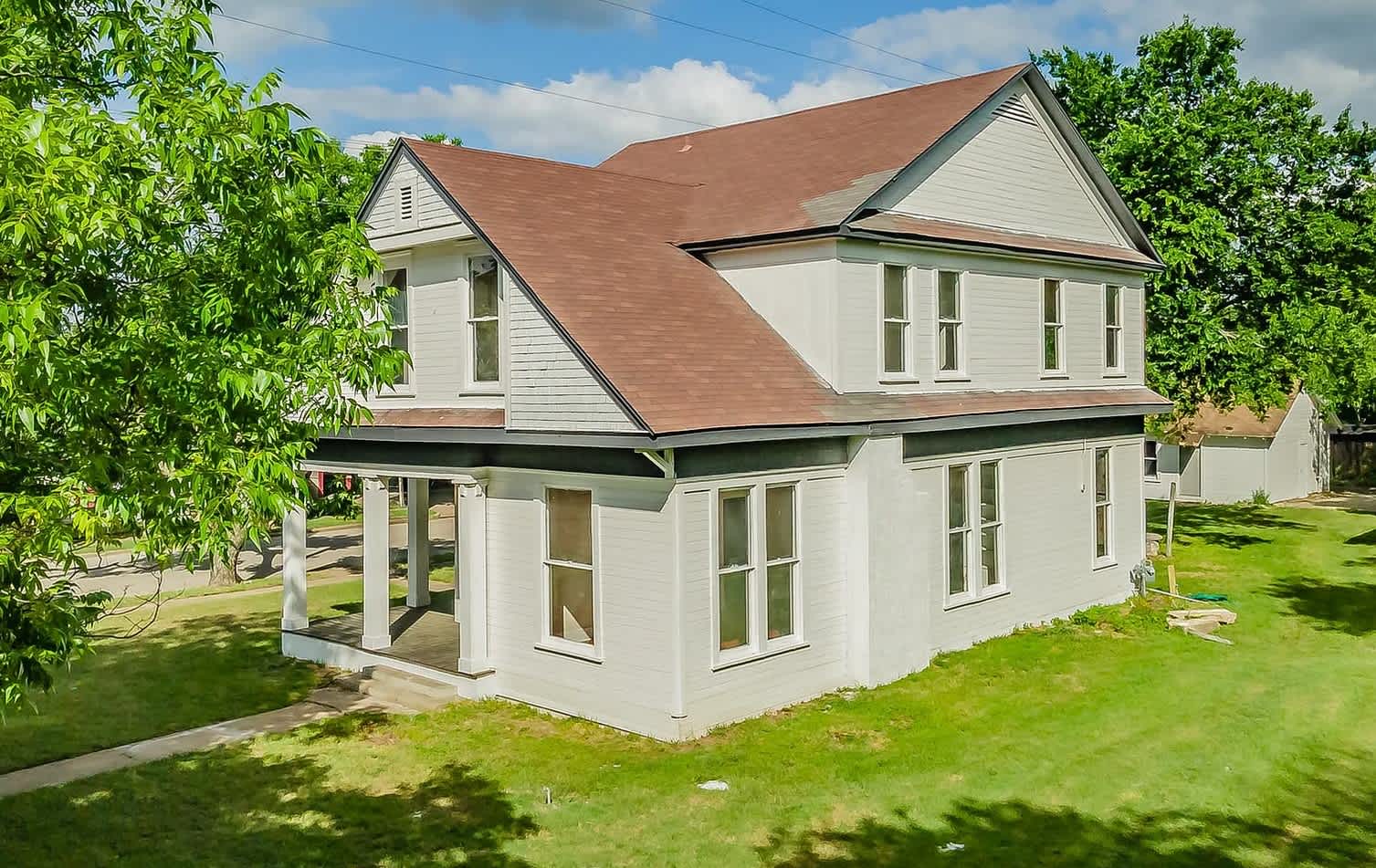 2700 Grim Avenue – photo 2