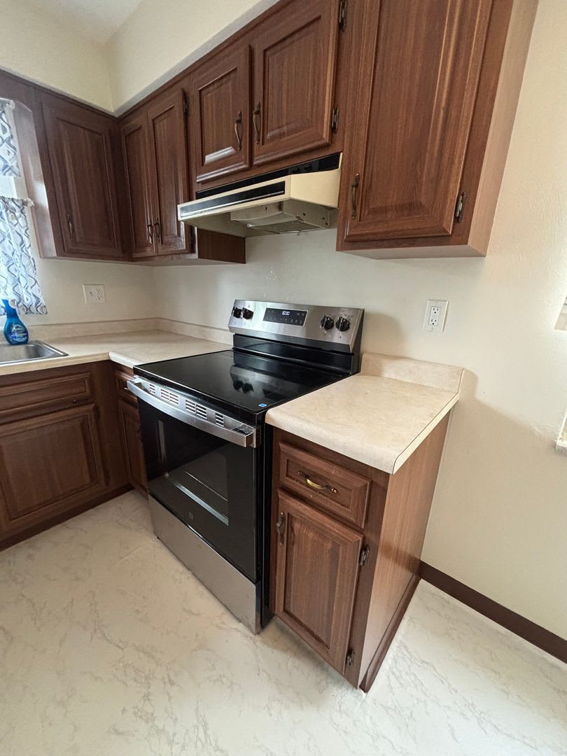 Appealing 3 Bedroom Home In Upper St Clair Available In August – photo 4