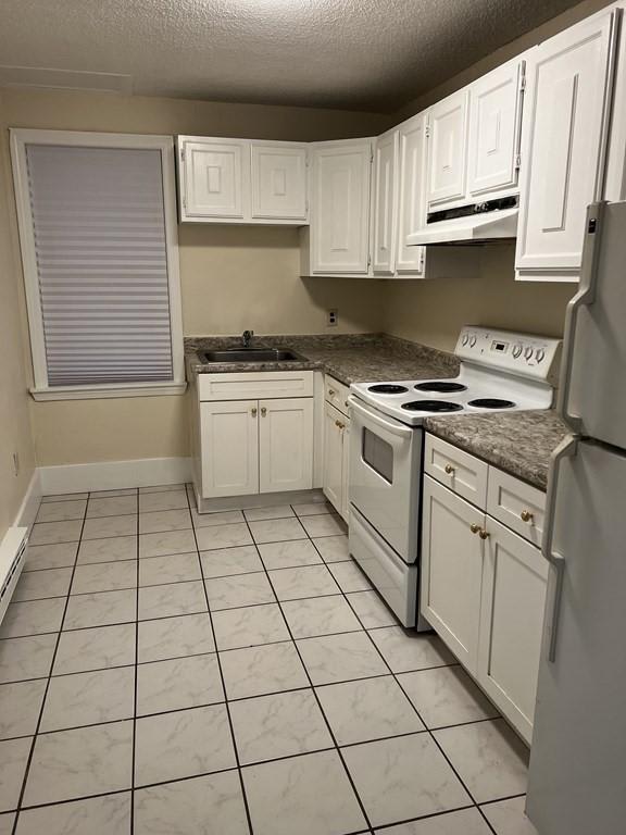 452 Main St. – photo 1