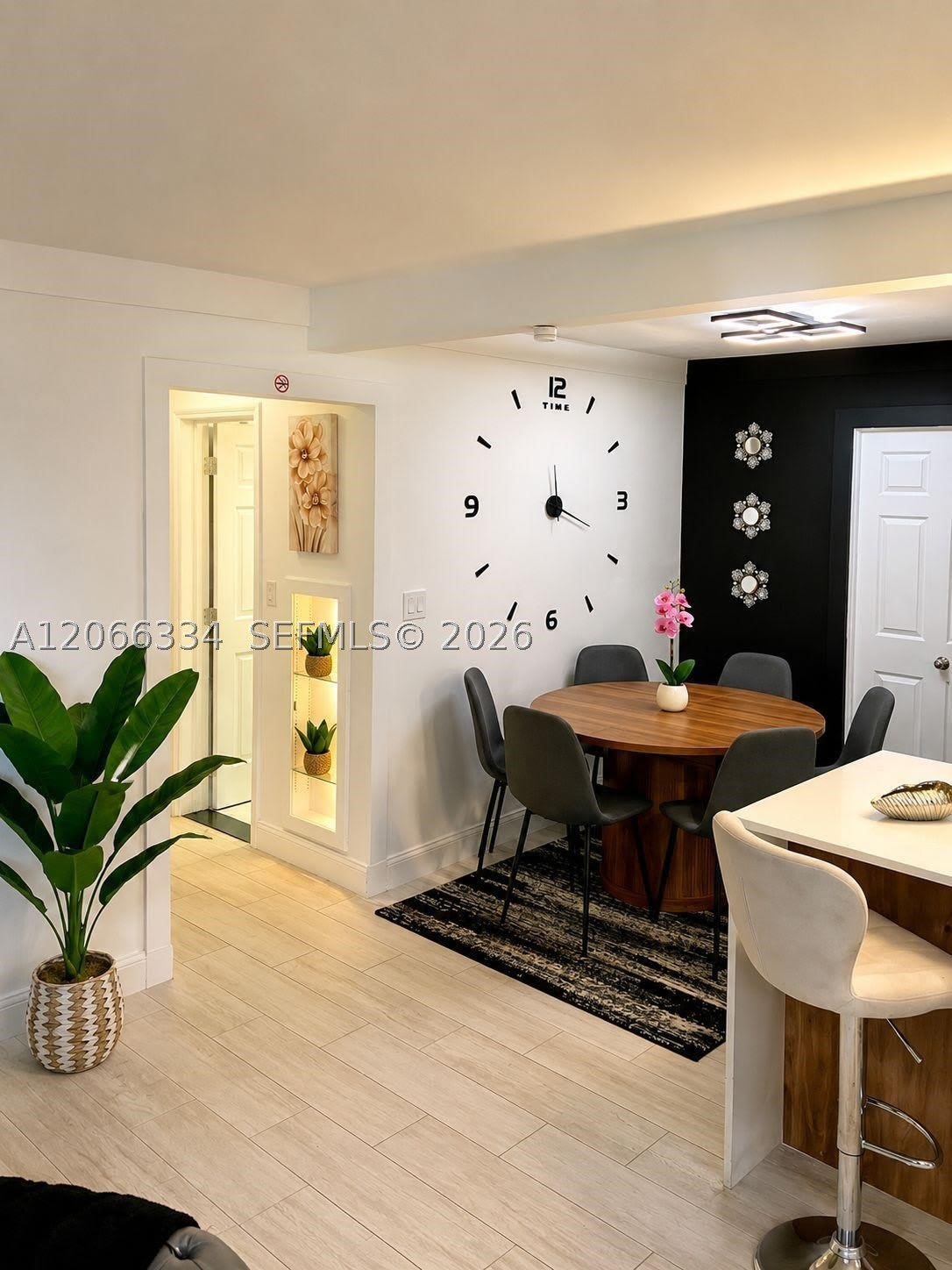 114 NE 2nd Pl – photo 4