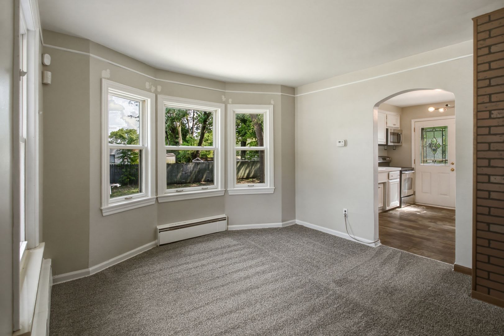 Beautiful Dearborn Heights Home – photo 5